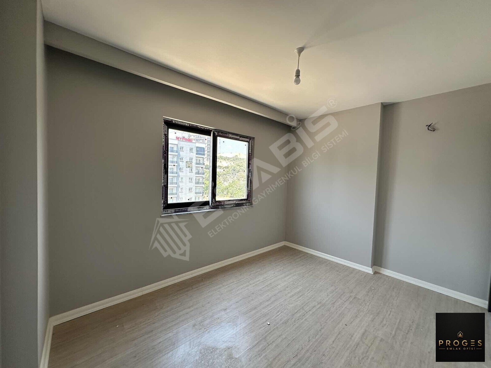PROGESTEN PLAJA 300mt 3 CEPHELİ FULL DENİZ MANZARALI SATILIK 1+1 - 11