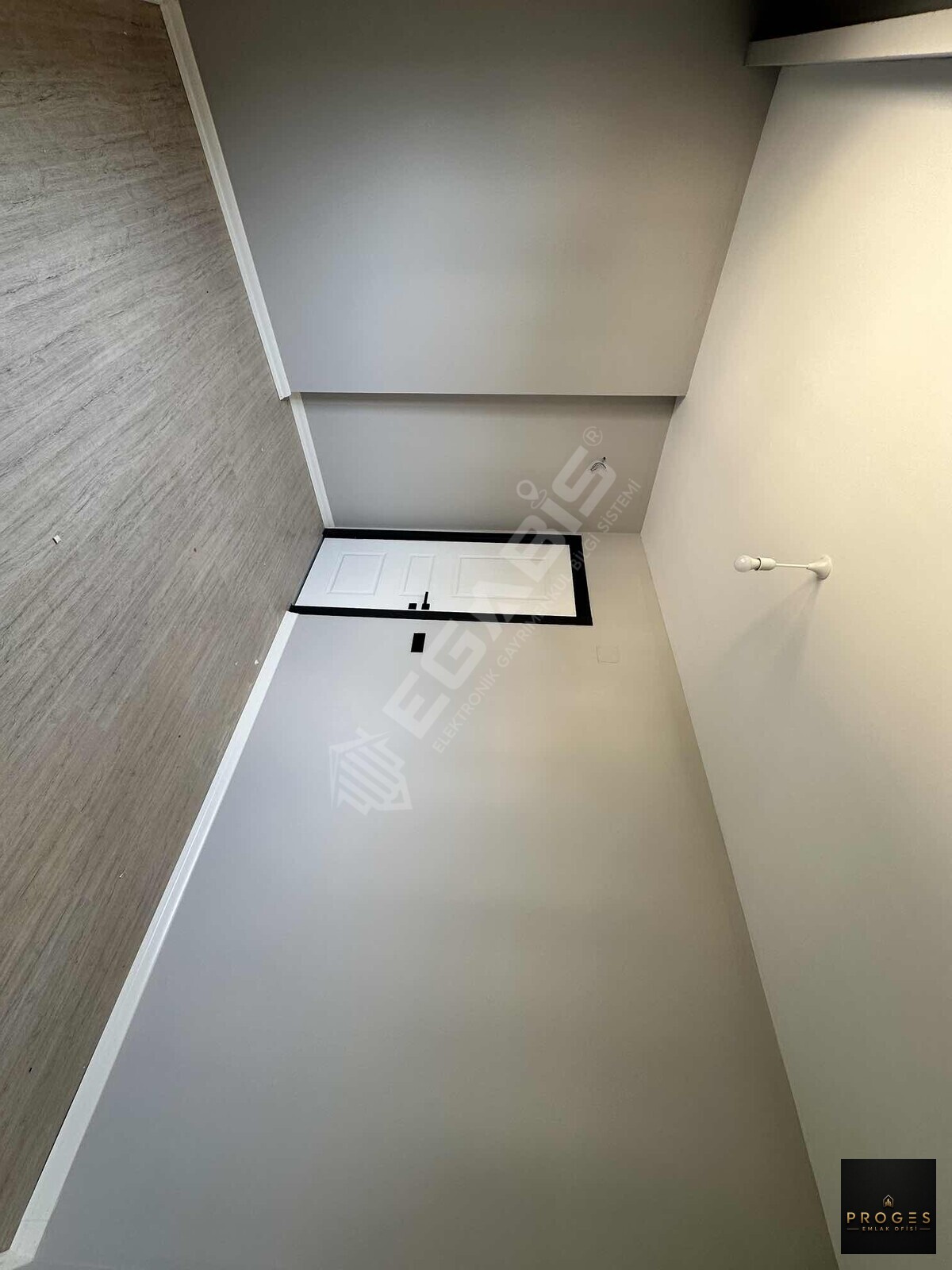 PROGESTEN PLAJA 300mt 3 CEPHELİ FULL DENİZ MANZARALI SATILIK 1+1 - 12