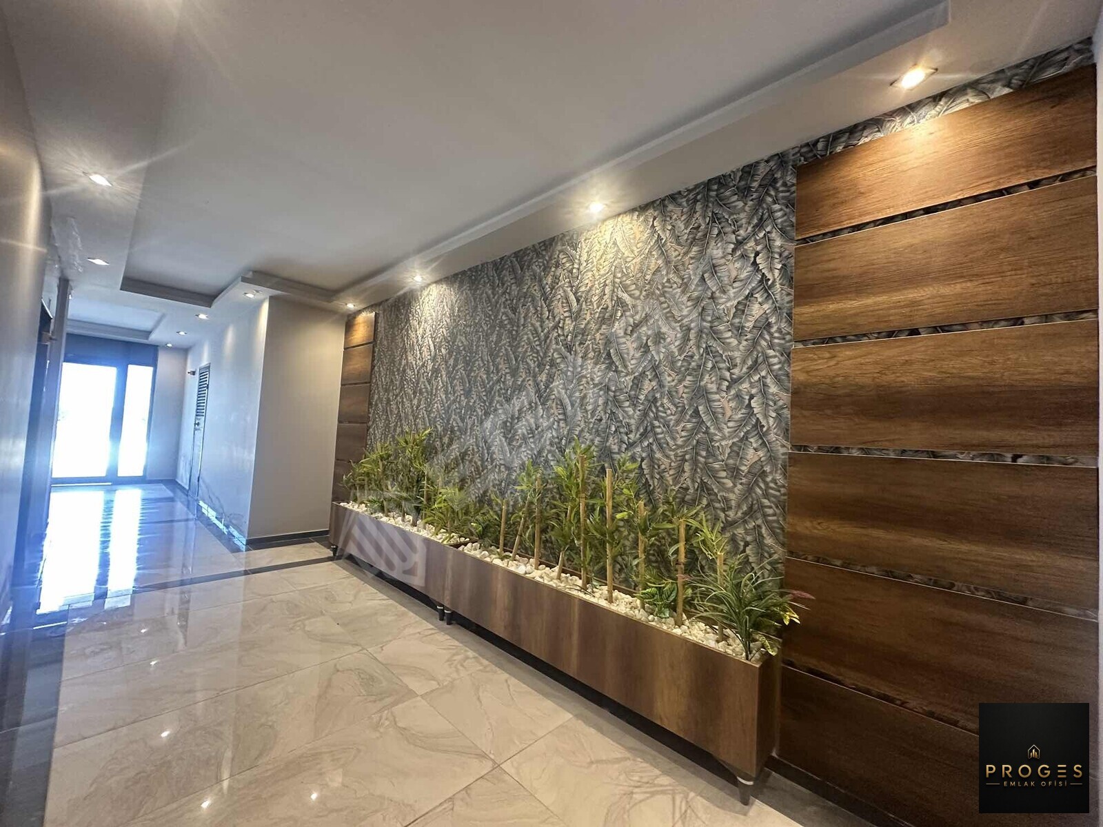 PROGESTEN PLAJA 300mt 3 CEPHELİ FULL DENİZ MANZARALI SATILIK 1+1 - 20