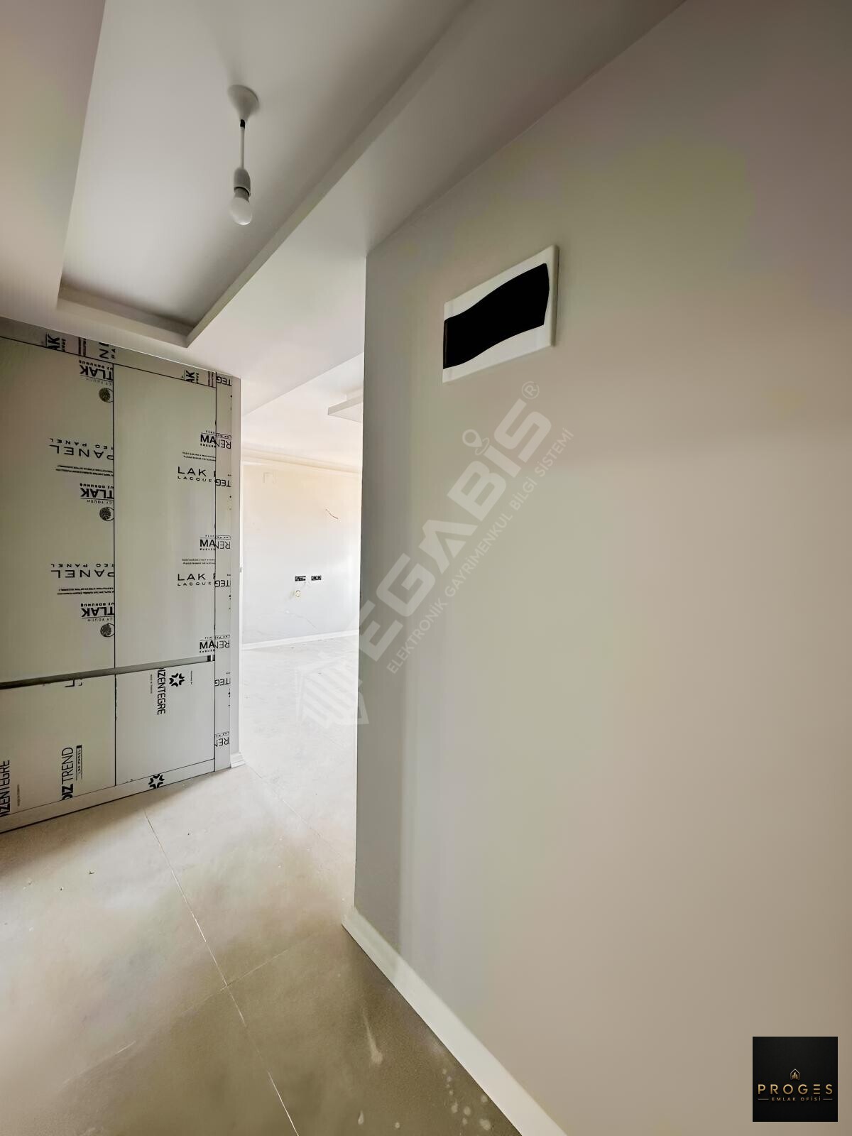 PROGESTEN PLAJA 300mt 3 CEPHELİ FULL DENİZ MANZARALI SATILIK 1+1 - 8