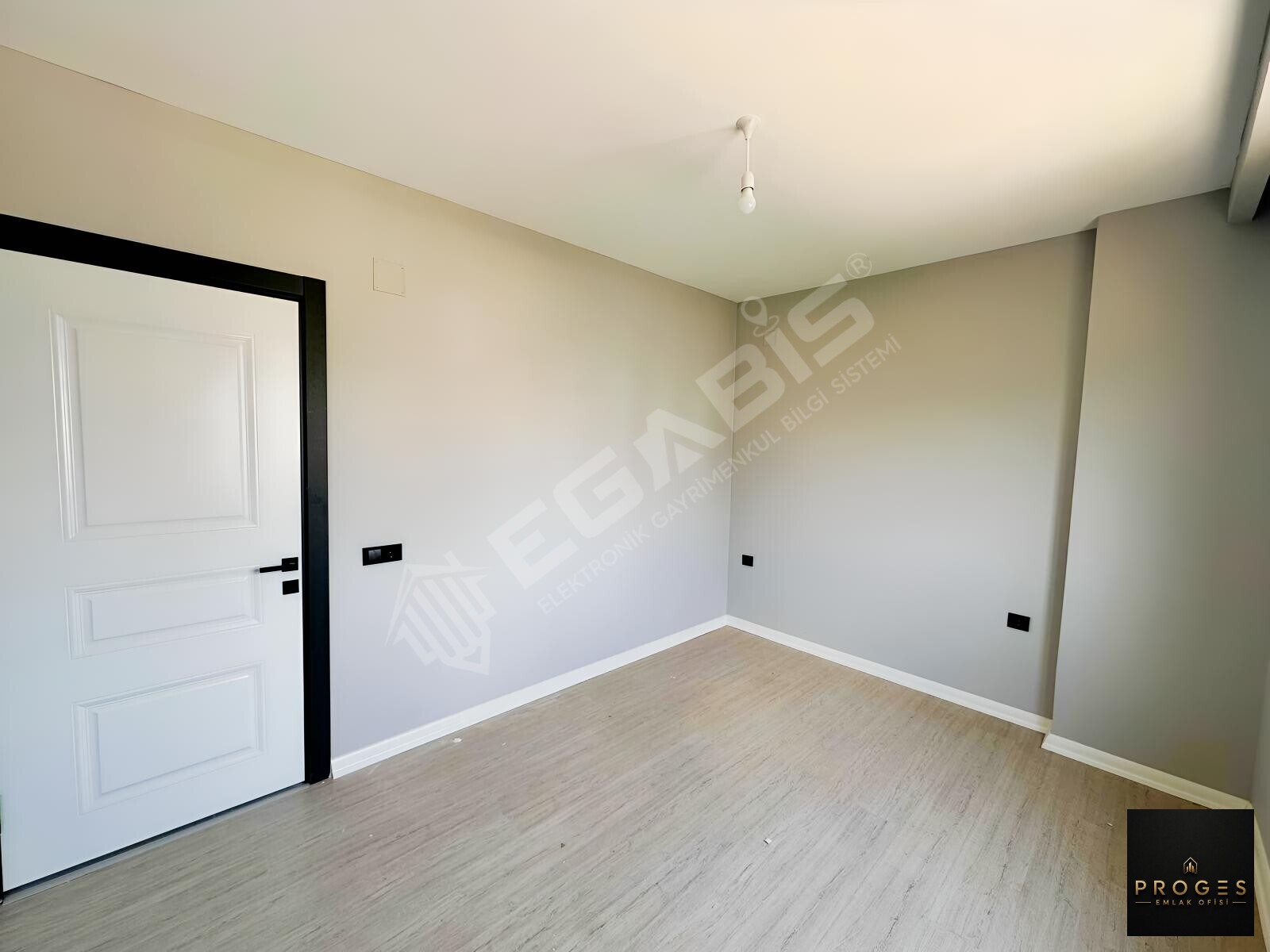 PROGESTEN PLAJA 300mt 3 CEPHELİ FULL DENİZ MANZARALI SATILIK 1+1 - 13