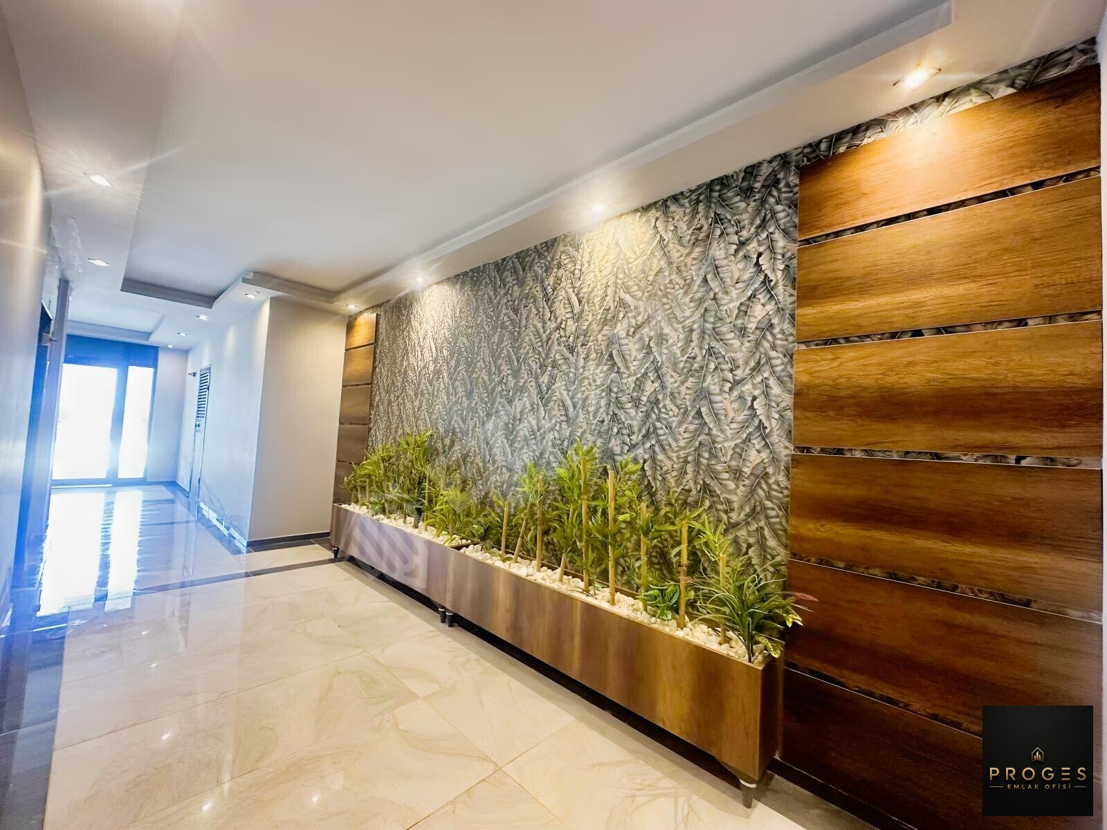 PROGESTEN PLAJA 300mt 3 CEPHELİ FULL DENİZ MANZARALI SATILIK 1+1 - 20