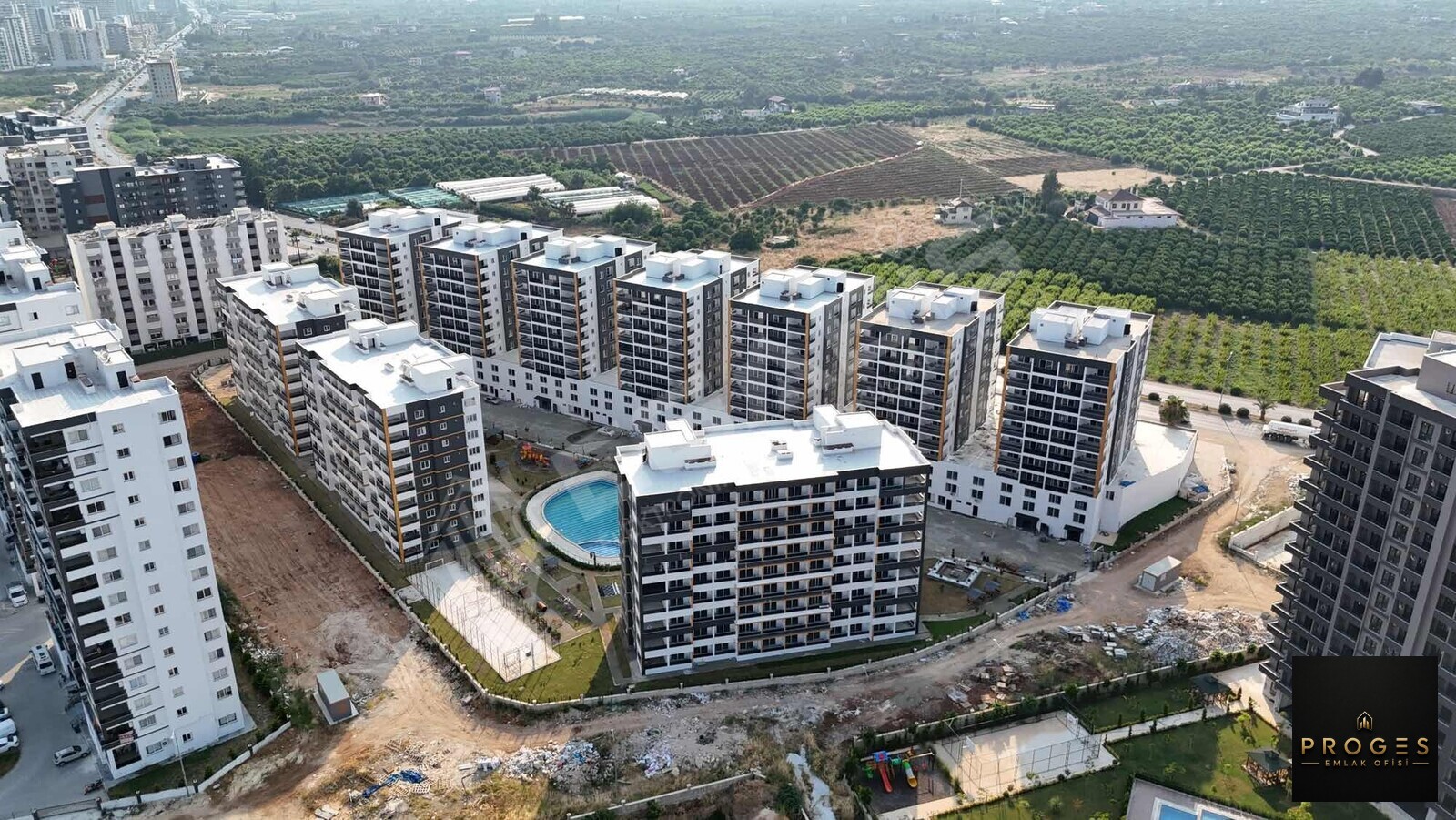 PROGESTEN TÖMÜKTE SOSYAL DONATILI SİTE İÇERİSİNDE 1+1 DAİRELER - 2