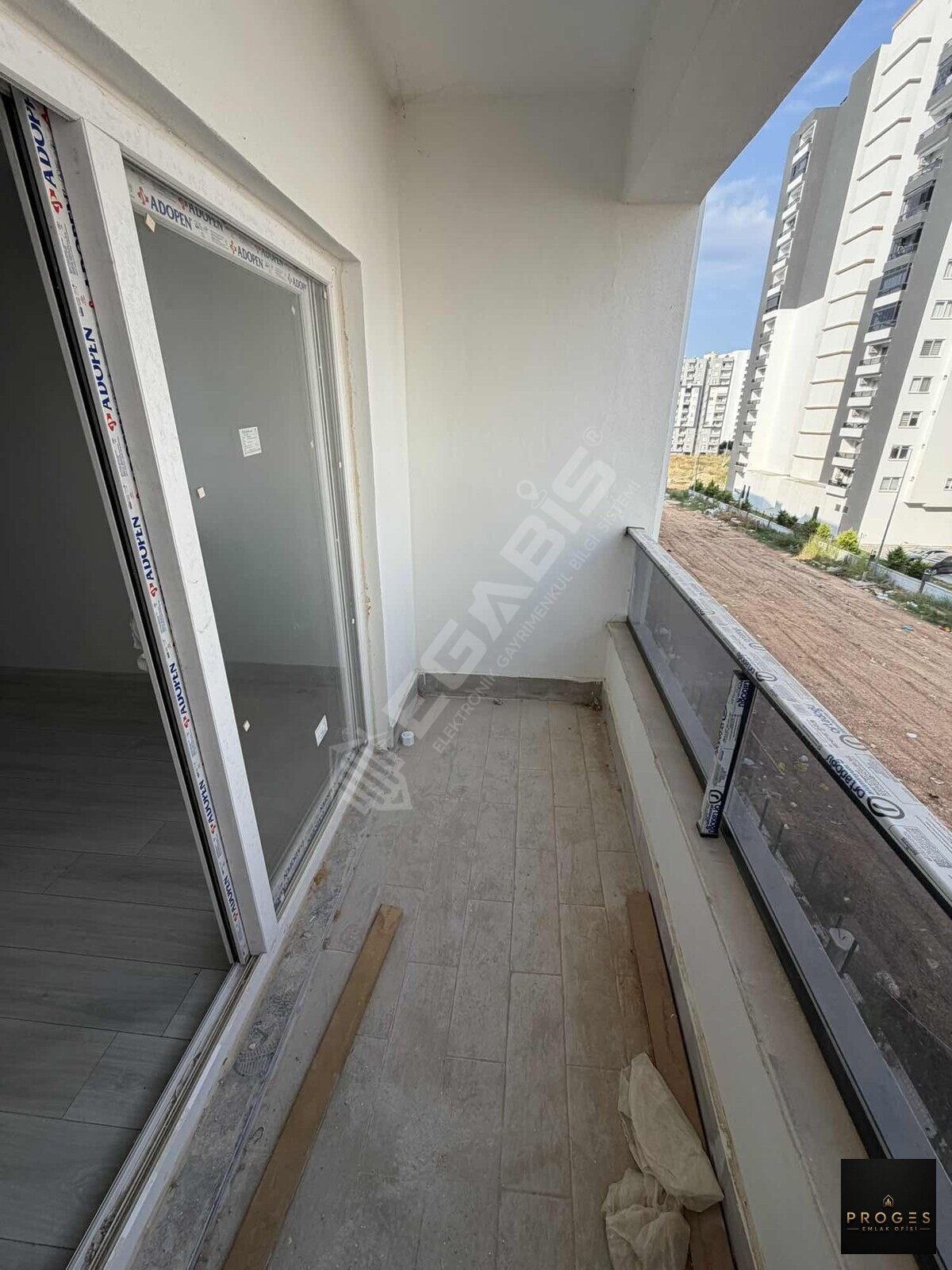 PROGESTEN TÖMÜKTE SOSYAL DONATILI SİTE İÇERİSİNDE 1+1 DAİRELER - 13