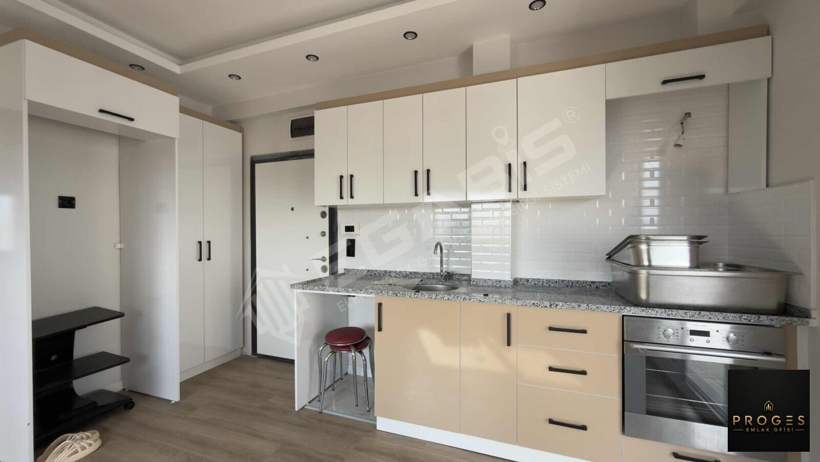 PROGES'TEN ARPAÇBAHŞİŞ'TE HAVUZLU SİTE İÇİNDE 2+1 KİRALIK DAİRE - 2