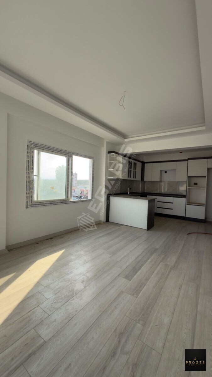 ERDEMLİ ARPAÇBAHŞİŞ MAHALLESİ HAVUZLU SİTEDE KİRALIK 2+1 DAİRE - 2