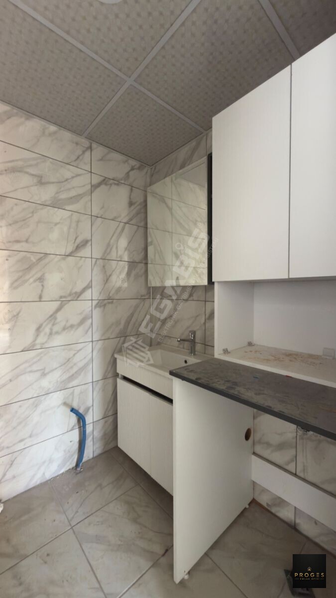 ERDEMLİ ARPAÇBAHŞİŞ MAHALLESİ HAVUZLU SİTEDE KİRALIK 2+1 DAİRE - 13