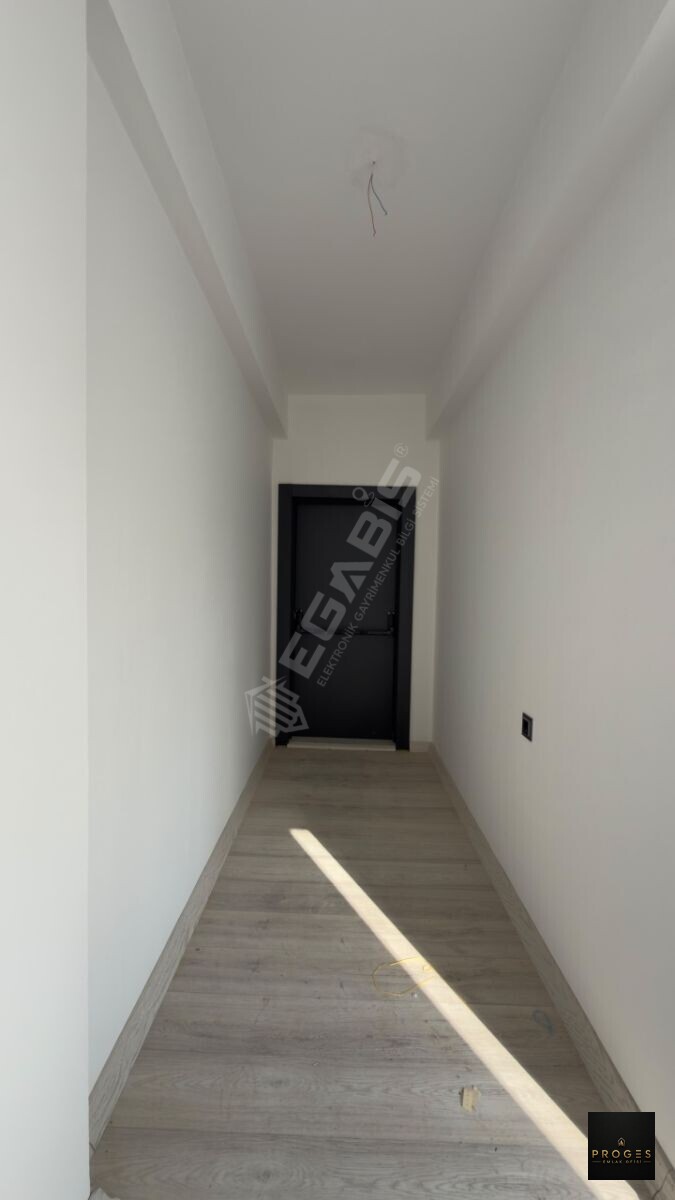 ERDEMLİ ARPAÇBAHŞİŞ MAHALLESİ HAVUZLU SİTEDE KİRALIK 2+1 DAİRE - 19