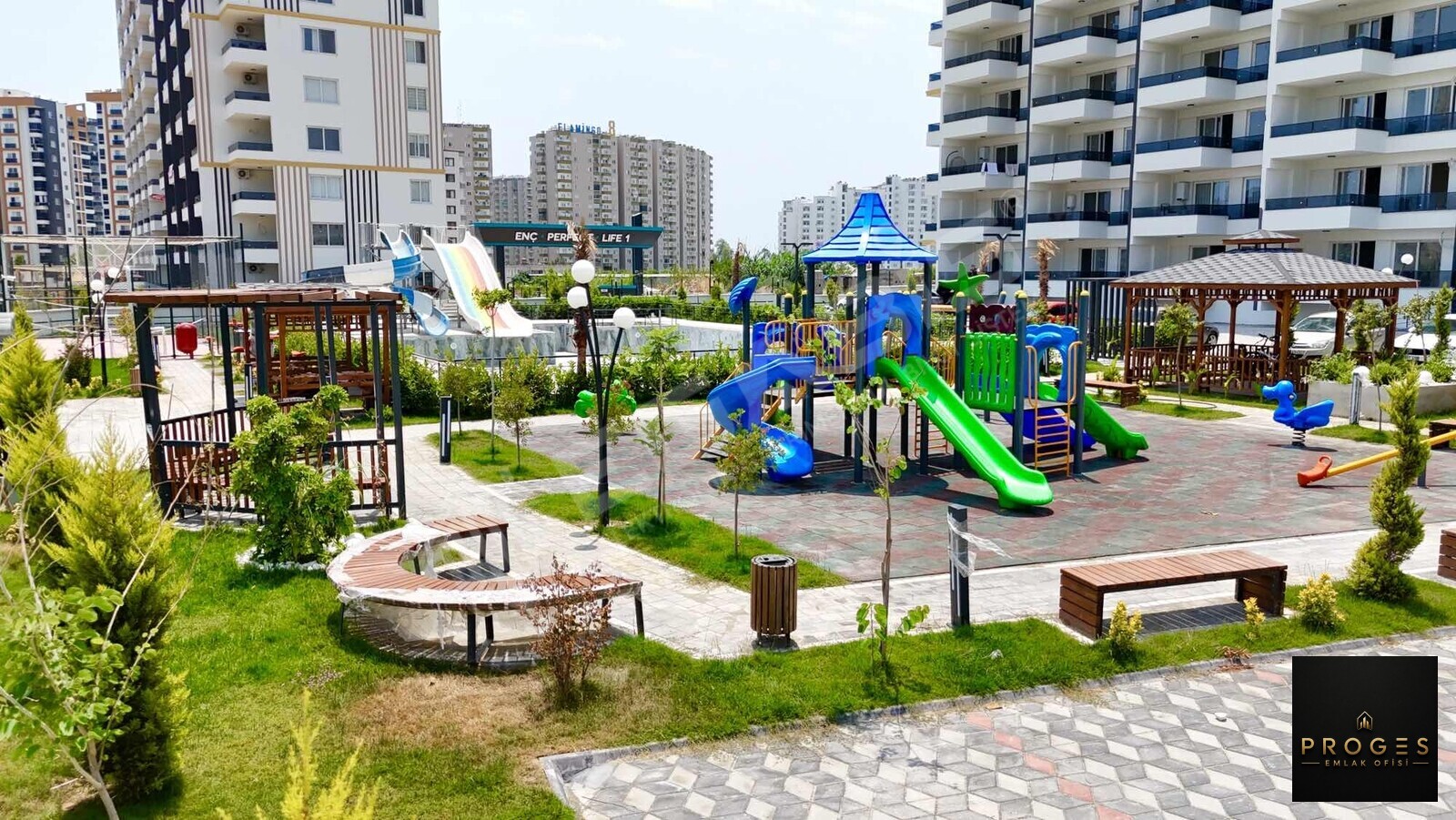 PROGES'TEN TÖMÜK'TE SOSYAL DONATLI 2+1 SATILIK DAİRE - 4
