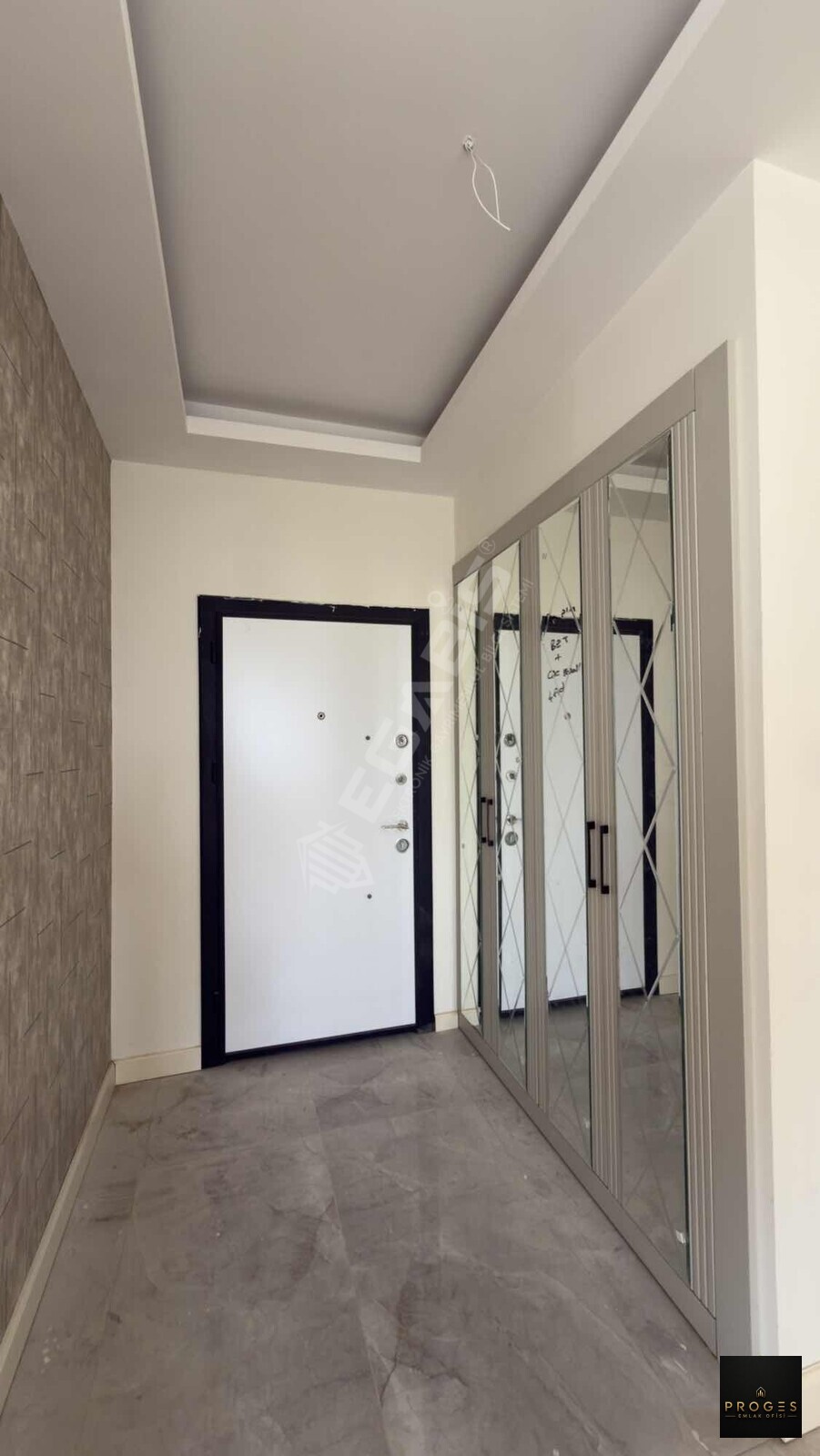 PROGES'TEN TÖMÜK'TE SOSYAL DONATLI 2+1 SATILIK DAİRE - 21