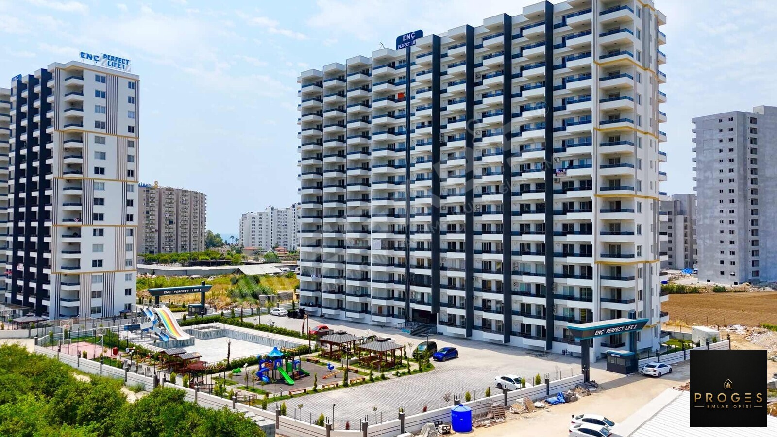 PROGES'TEN TÖMÜK'TE SOSYAL DONATLI 2+1 SATILIK DAİRE - 24