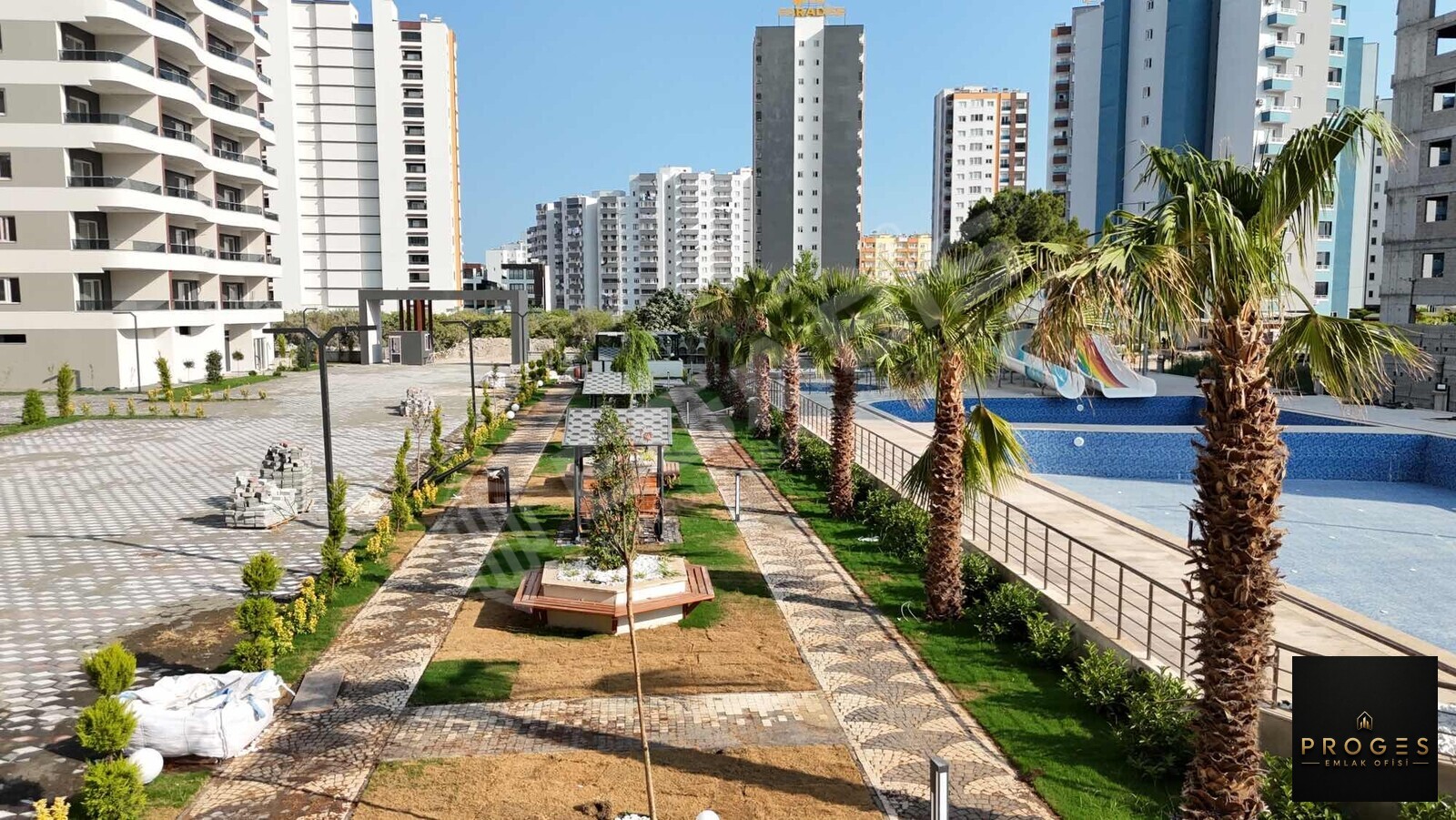 PROGES'TEN TÖMÜK'TE SOSYAL DONATLI 2+1 SATILIK DAİRE - 30