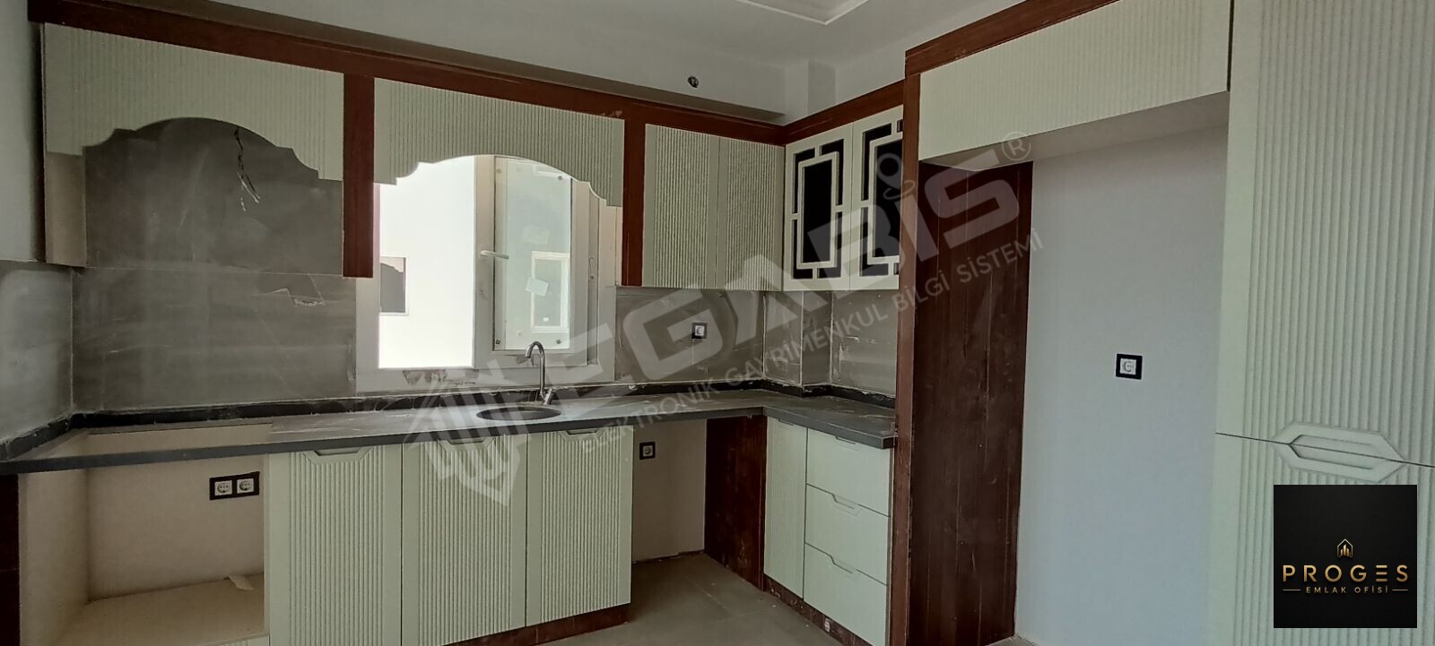 PROGES'TEN TÖMÜK MAH TATİL KÖYÜ CONSEPT SİTEDE SATİLİK 2+1 DAİRE - 8