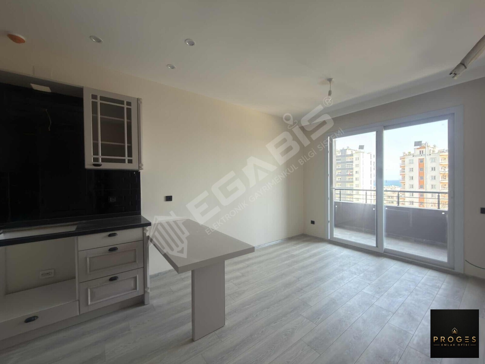 PROGES'TEN DENİZ MANZARALI 1+1 KİRALIK DAİRE - 7