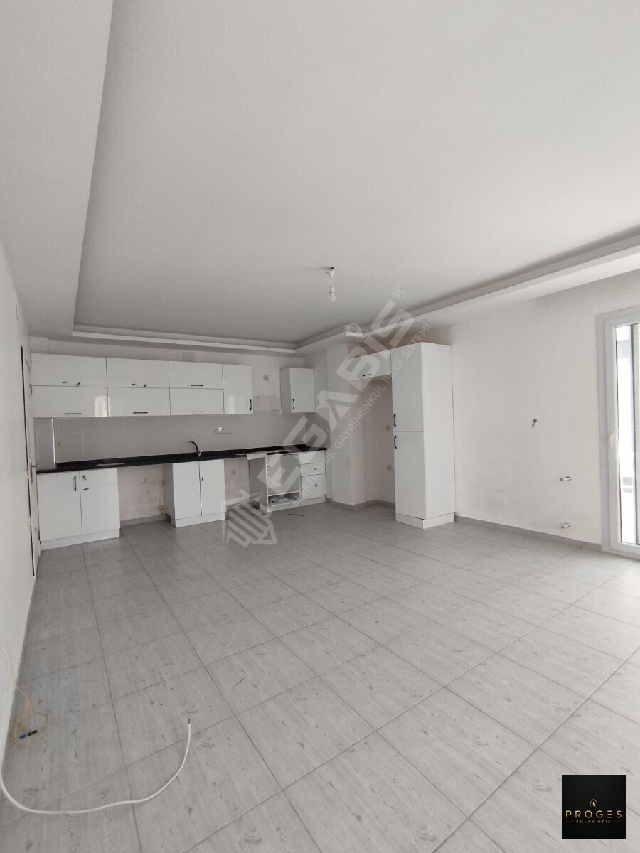 AŞAĞI ALATA DA KİRALIK 2+1 DAİRE - 3