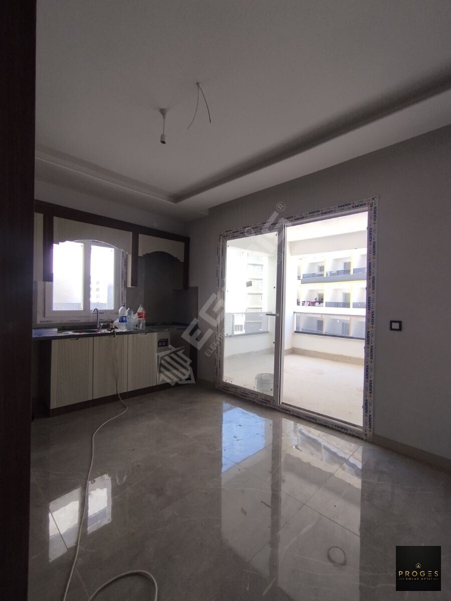 ERDEMLİ TÖMÜKTE HAVUZLU SİTEDE SATILIK 2+1 BAĞIMSIZ MUTFAK DAİRE - 6