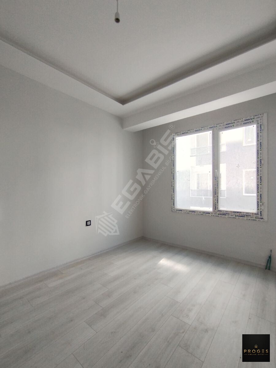 ERDEMLİ TÖMÜKTE HAVUZLU SİTEDE SATILIK 2+1 BAĞIMSIZ MUTFAK DAİRE - 13