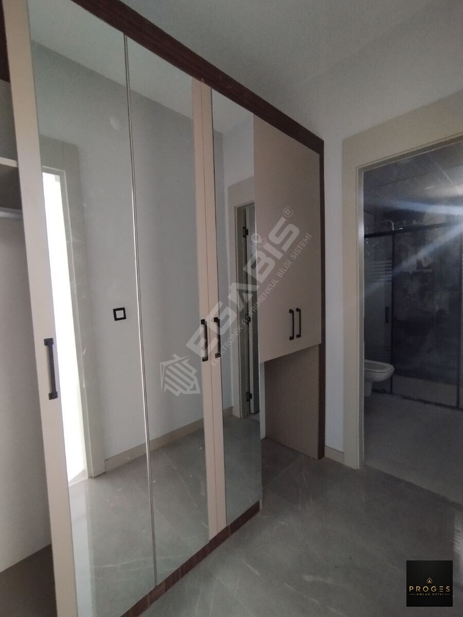 ERDEMLİ TÖMÜKTE HAVUZLU SİTEDE SATILIK 2+1 BAĞIMSIZ MUTFAK DAİRE - 19