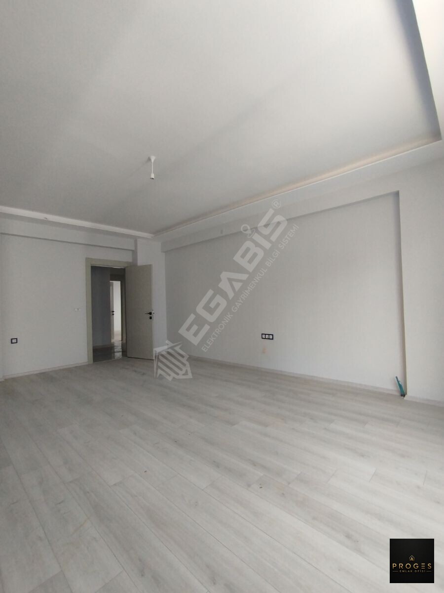 ERDEMLİ TÖMÜKTE HAVUZLU SİTEDE SATILIK 2+1 BAĞIMSIZ MUTFAK DAİRE - 10