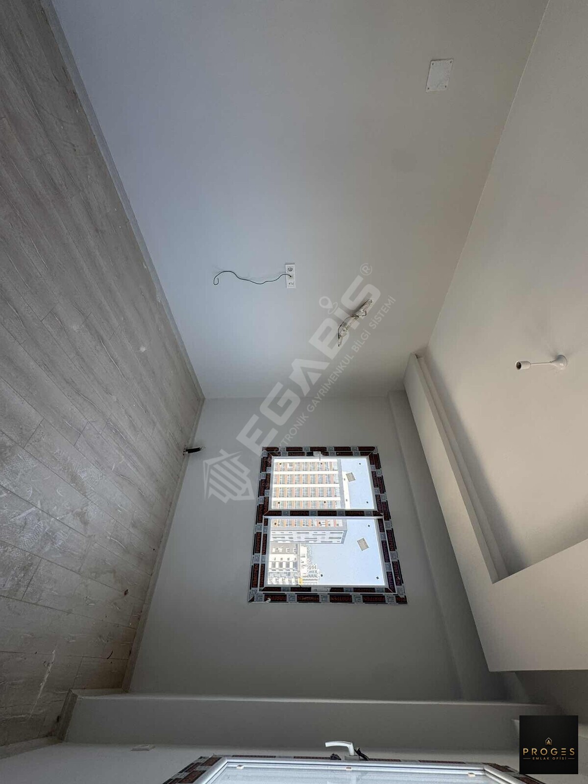PROGES'TEN ARPAÇBAHŞIŞ MH HAVUZLU SİTEDE SATILIK 2+1 - 10