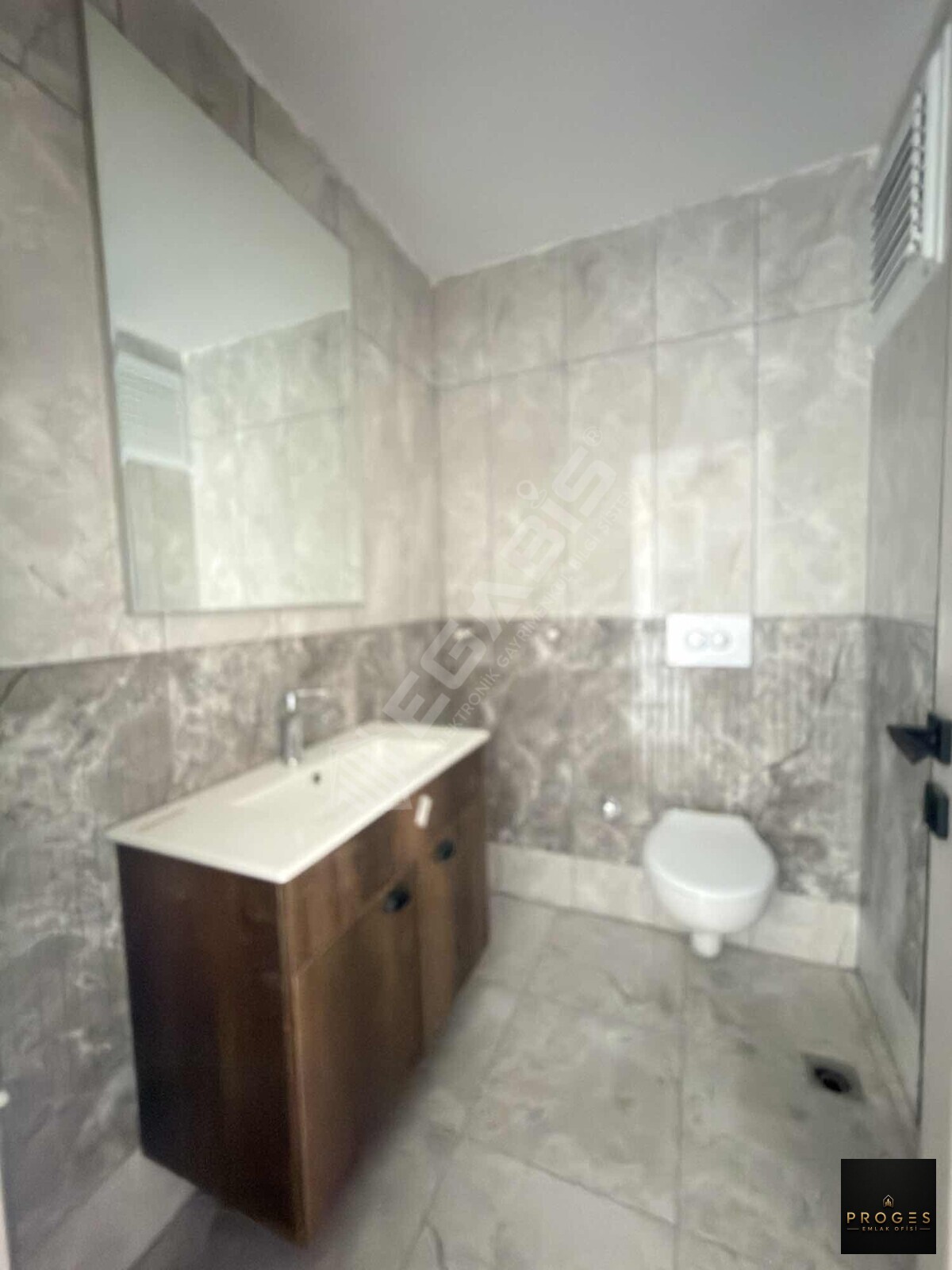 PROGES'TEN ARPAÇBAHŞIŞ MH DENİZ MANZARALI SATILIK 1+1 - 18