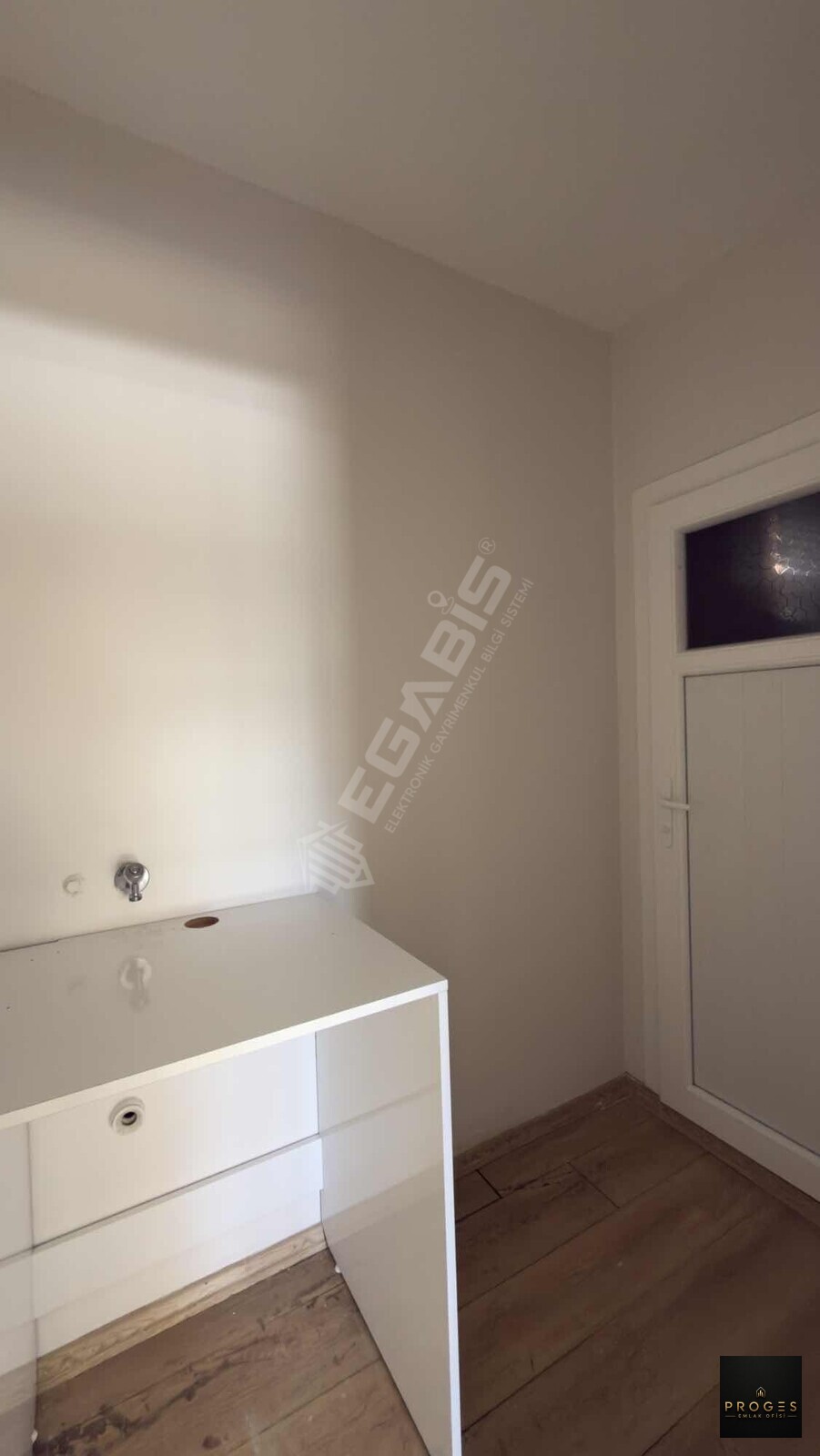 PROGES'TEN YUKARI ALATA'DA KULLANIŞLI İSKANLI 2+1 SATILIK - 17