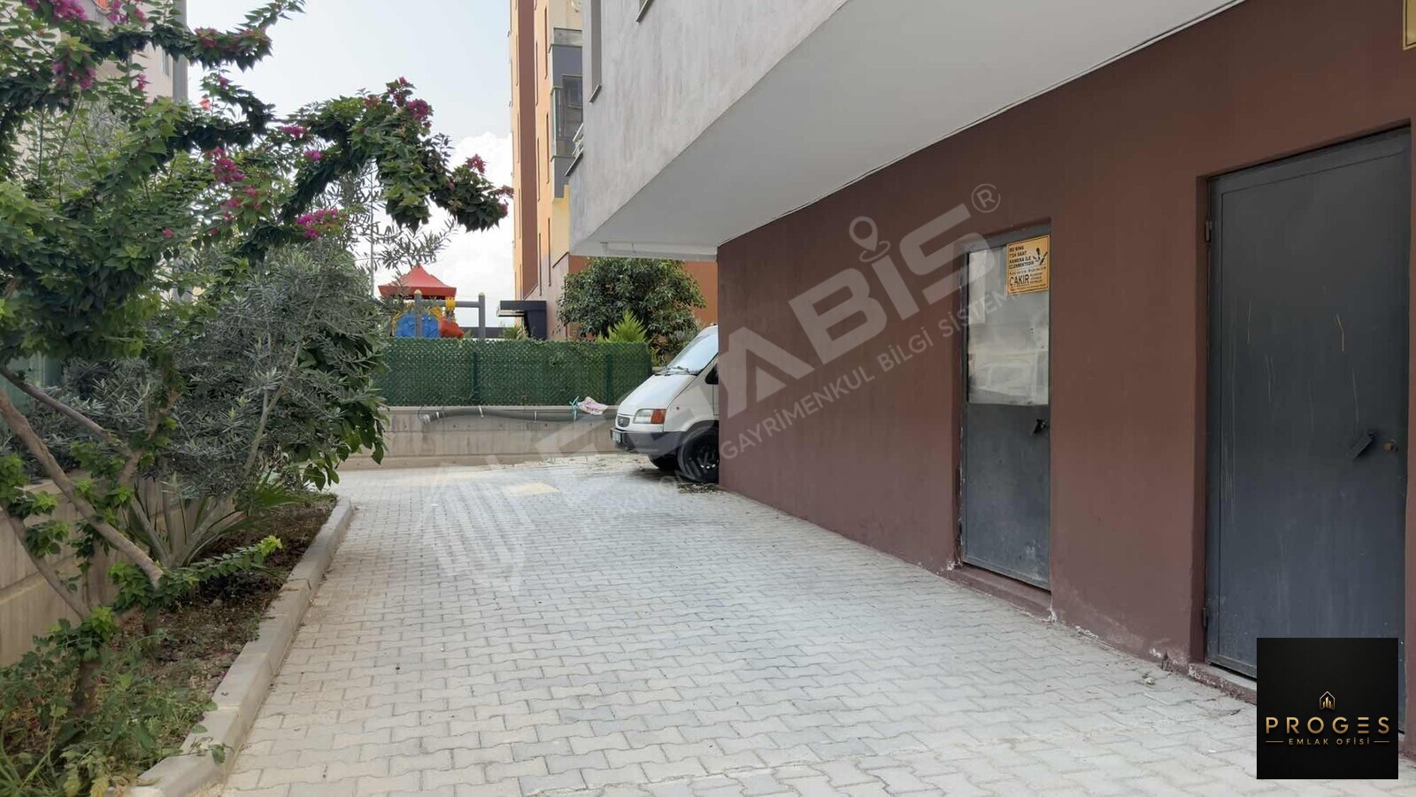 PROGES'TEN ULAŞIMI KOLAY DENİZE YAKIN EŞYALI 1+1 KİRALIK - 17