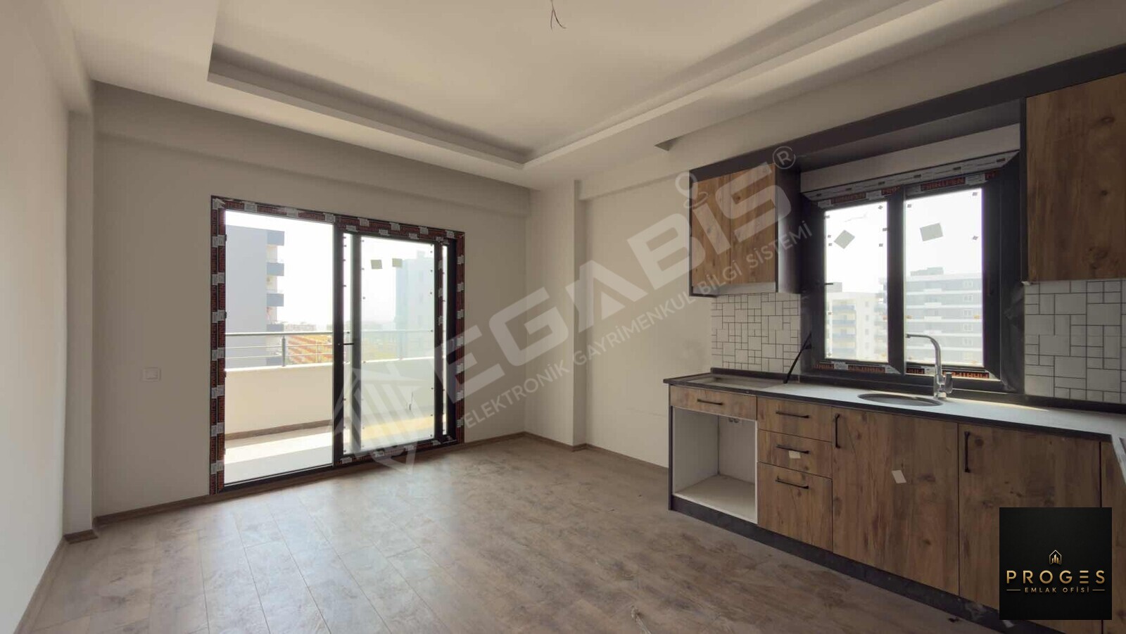 PROGES'TEN AÇIK KAPALI HAVUZ AQUAPARKLI 3+1 SATILIK DAİRE - 2