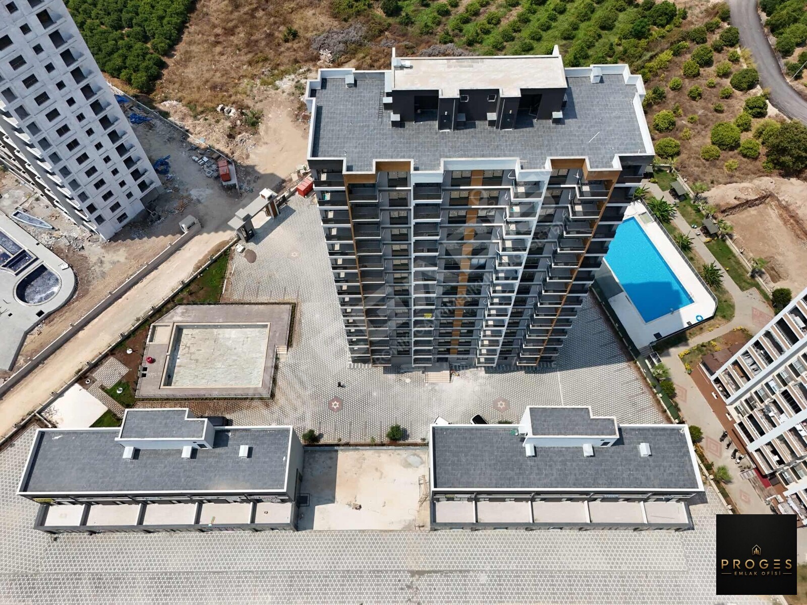 PROGES'TEN ÇEŞMELİ'DE DENİZ MANZARALI LÜKS KONSEPT SATILIK 1+1 - 2
