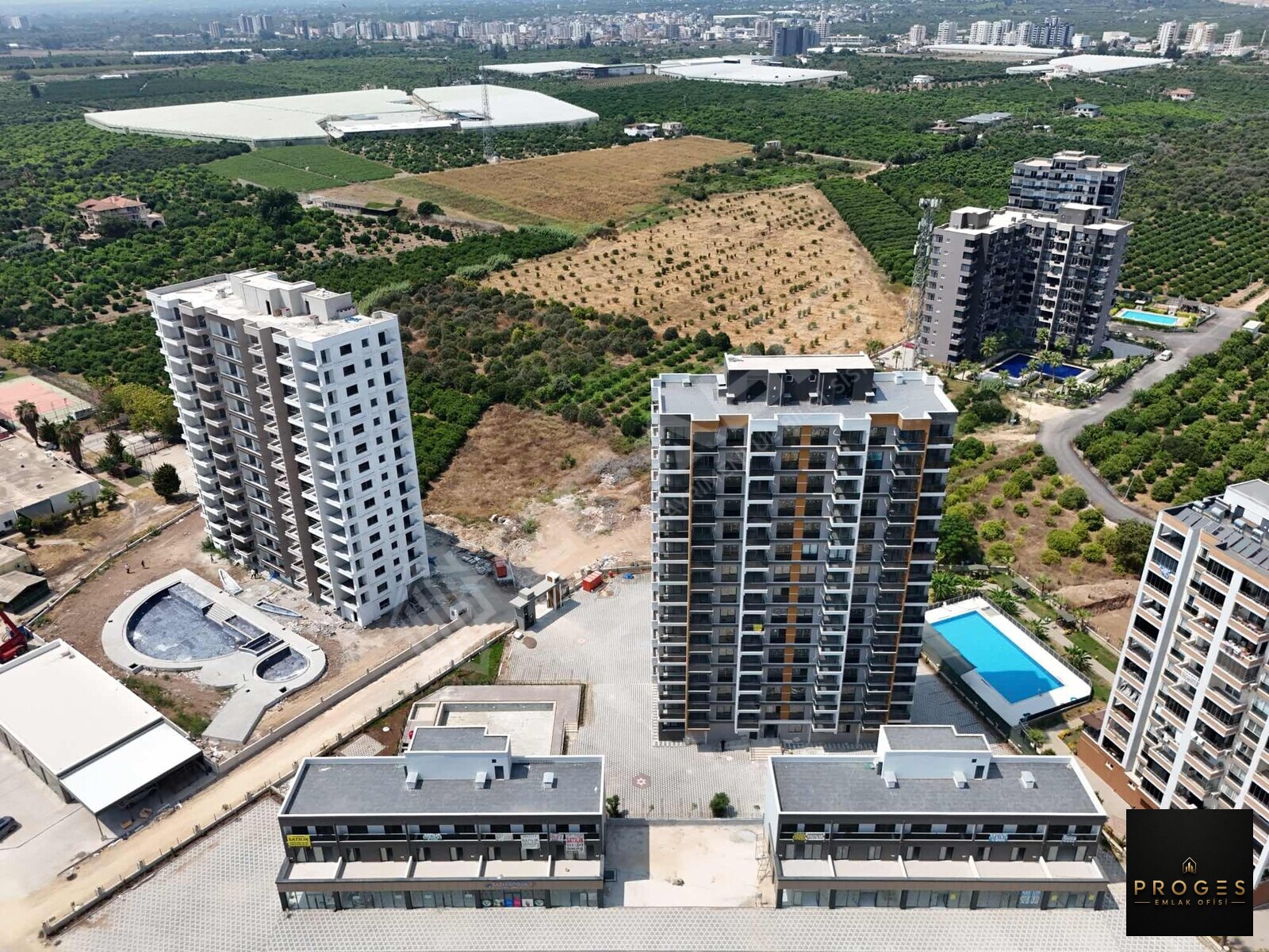 PROGES'TEN ÇEŞMELİ'DE DENİZ MANZARALI LÜKS KONSEPT SATILIK 1+1 - 3
