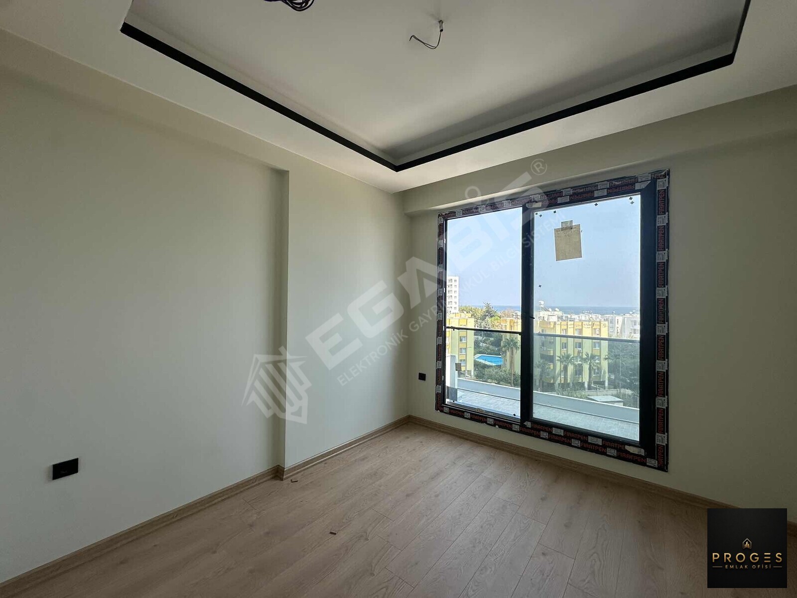 PROGES'TEN ÇEŞMELİ'DE DENİZ MANZARALI LÜKS KONSEPT SATILIK 1+1 - 8