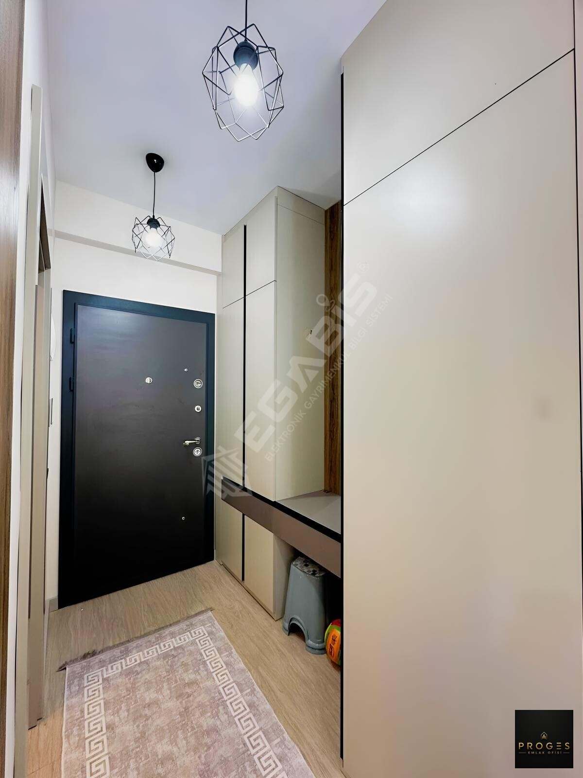 PROGES'TEN ÇEŞMELI'DE EŞYALI KİRALIK DAİRE - 14