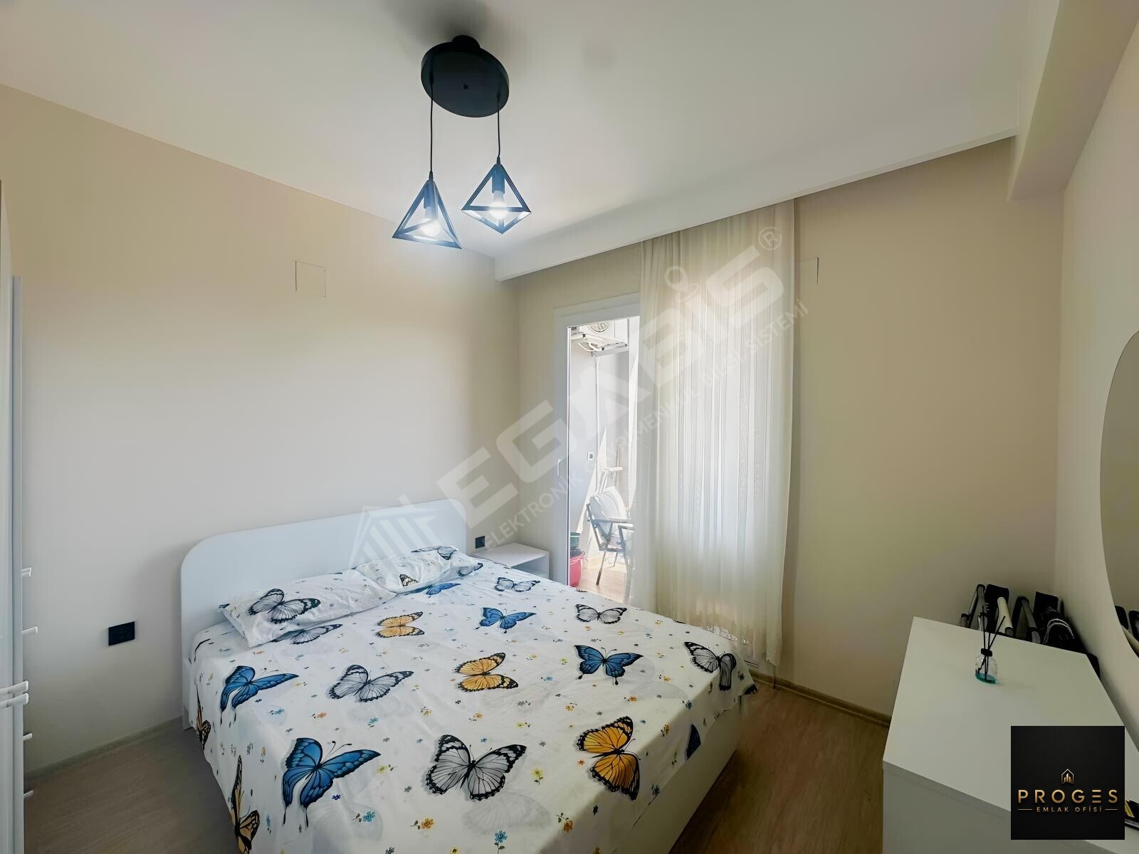 PROGES'TEN ÇEŞMELİ'DE FULL EŞYALI KİRALIK DAİRE - 15