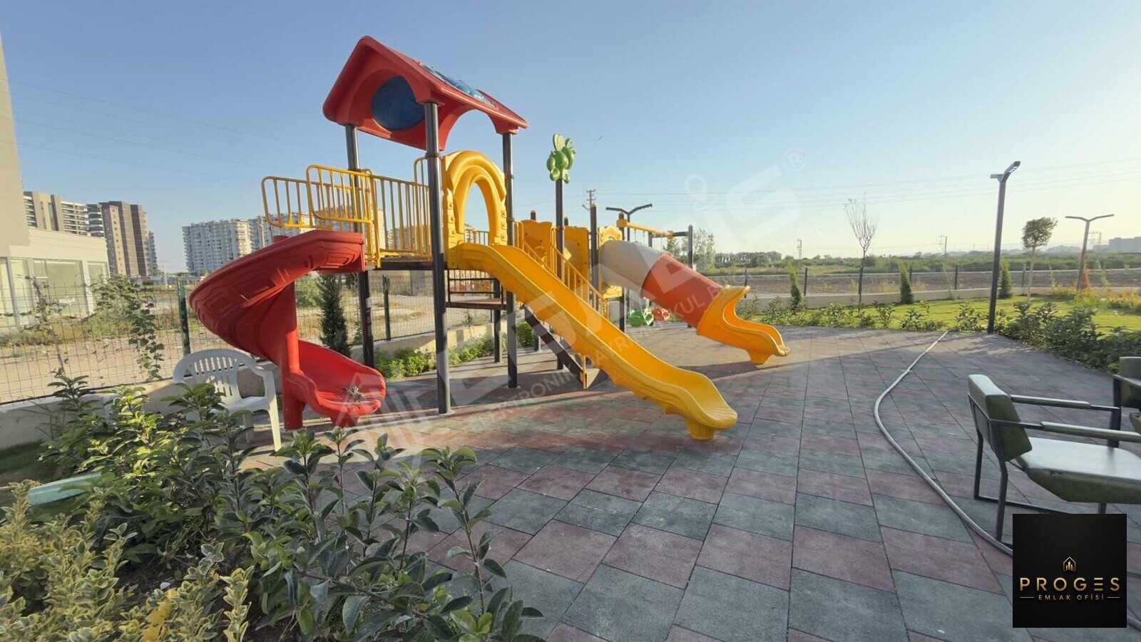 PROGES'TEN TECE'NİN YÜKSELEN BÖLGESİNDE HAVUZLU 1+1 SATILIK - 7