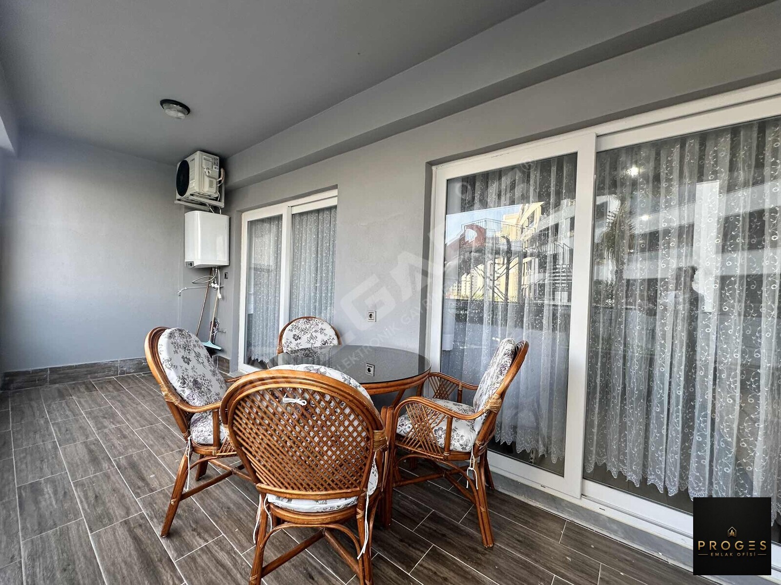 PROGES'TEN TÖMÜKTE LÜKS KONSEPT SİTEDE EŞYALI SATILIK 1+1 DAİRE - 11