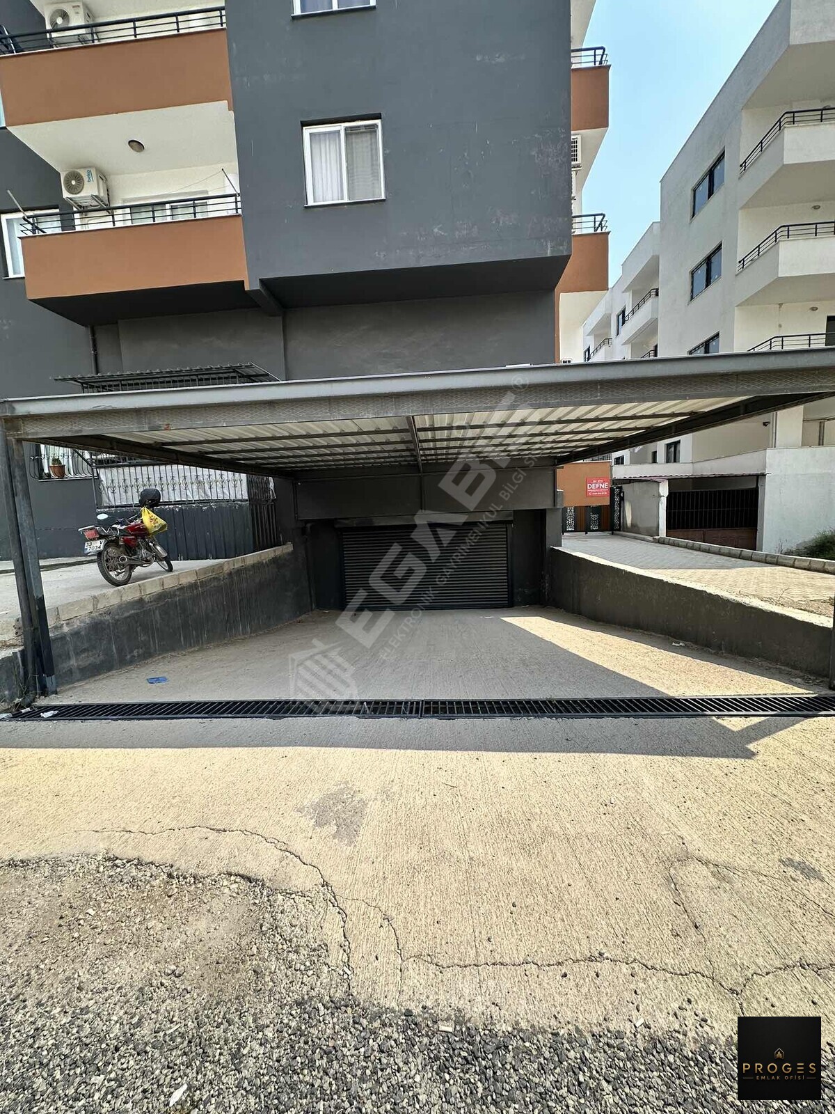 PROGES'TEN HAVUZ MANZARALI FULL EŞYALI KİRALIK 1+1 DAİRE - 24