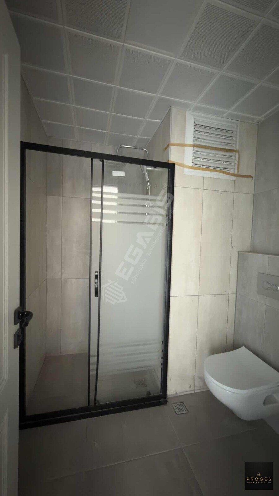 TÖMÜK MAHALLESİ İSKANLI AÇIK&KAPALI HAVUZ 1+1 HAVUZ CEPHESİ - 12