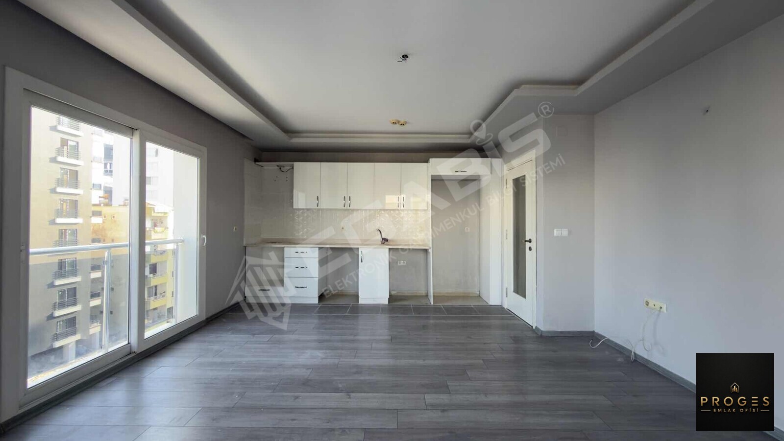 PROGES'TEN TAPU CADDESİNDE YÜKSEK KREDİLİ BAĞIMSIZ MUTFAK 3+1 - 3