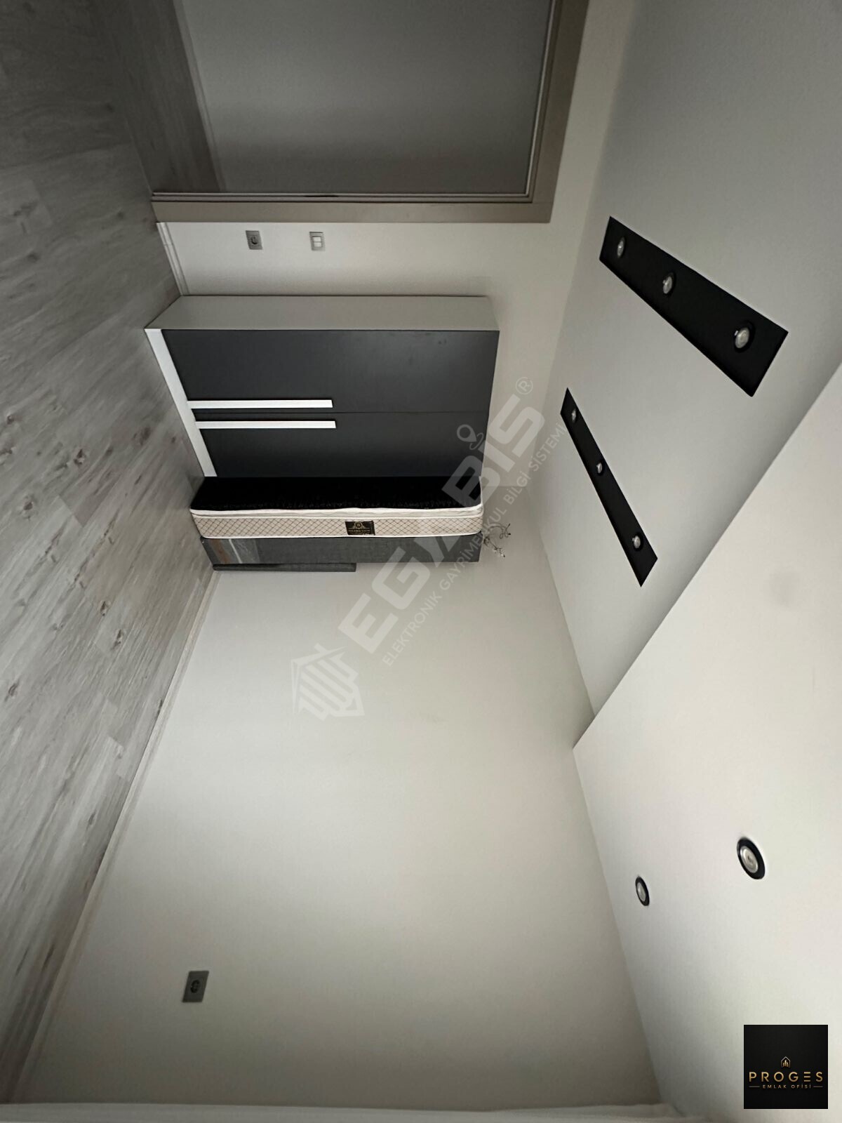 ERDEMLİ ARPAÇBAHŞİŞ DE KİRALIK EŞYALI 2+1 DAİRE - 15