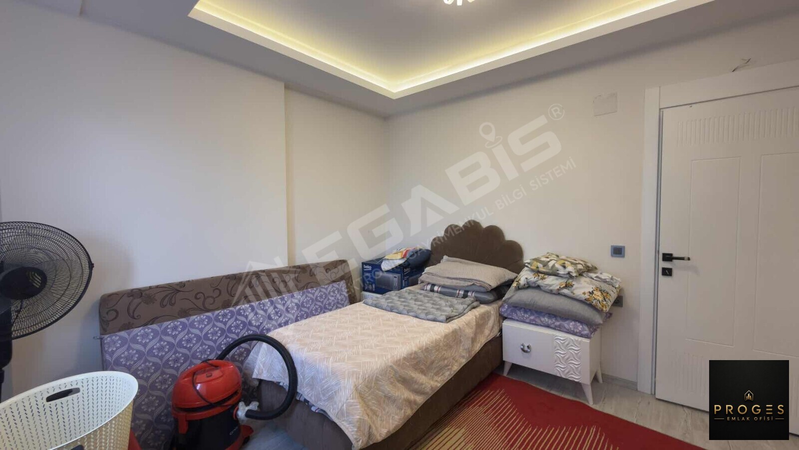 PROGES'TEN KOCAHASANLI'DA HAVUZLU KAT MÜLKİYETLİ EŞYALI 1+1 - 8