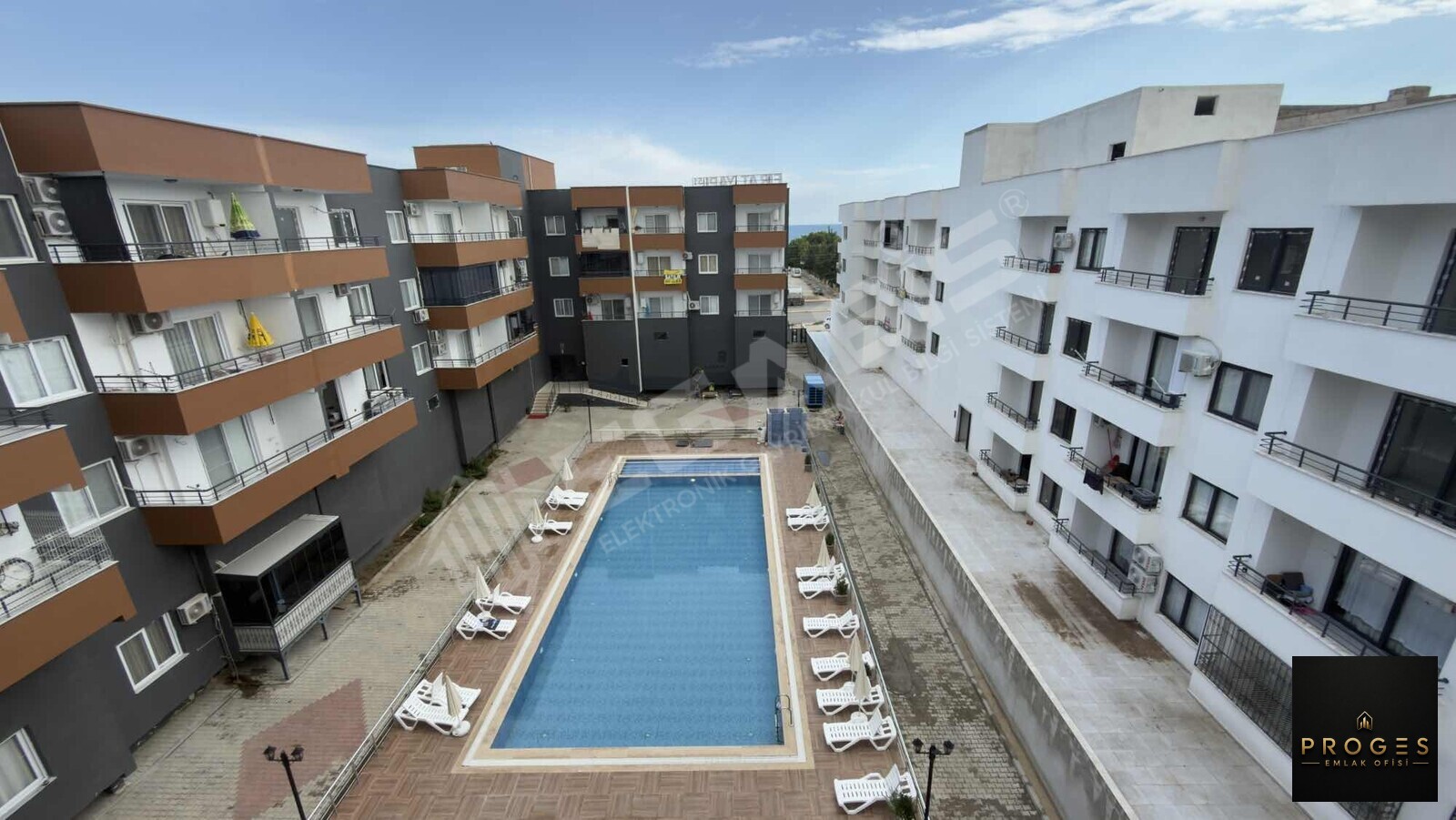 PROGES'TEN KOCAHASANLI'DA HAVUZLU KAT MÜLKİYETLİ EŞYALI 1+1 - 15