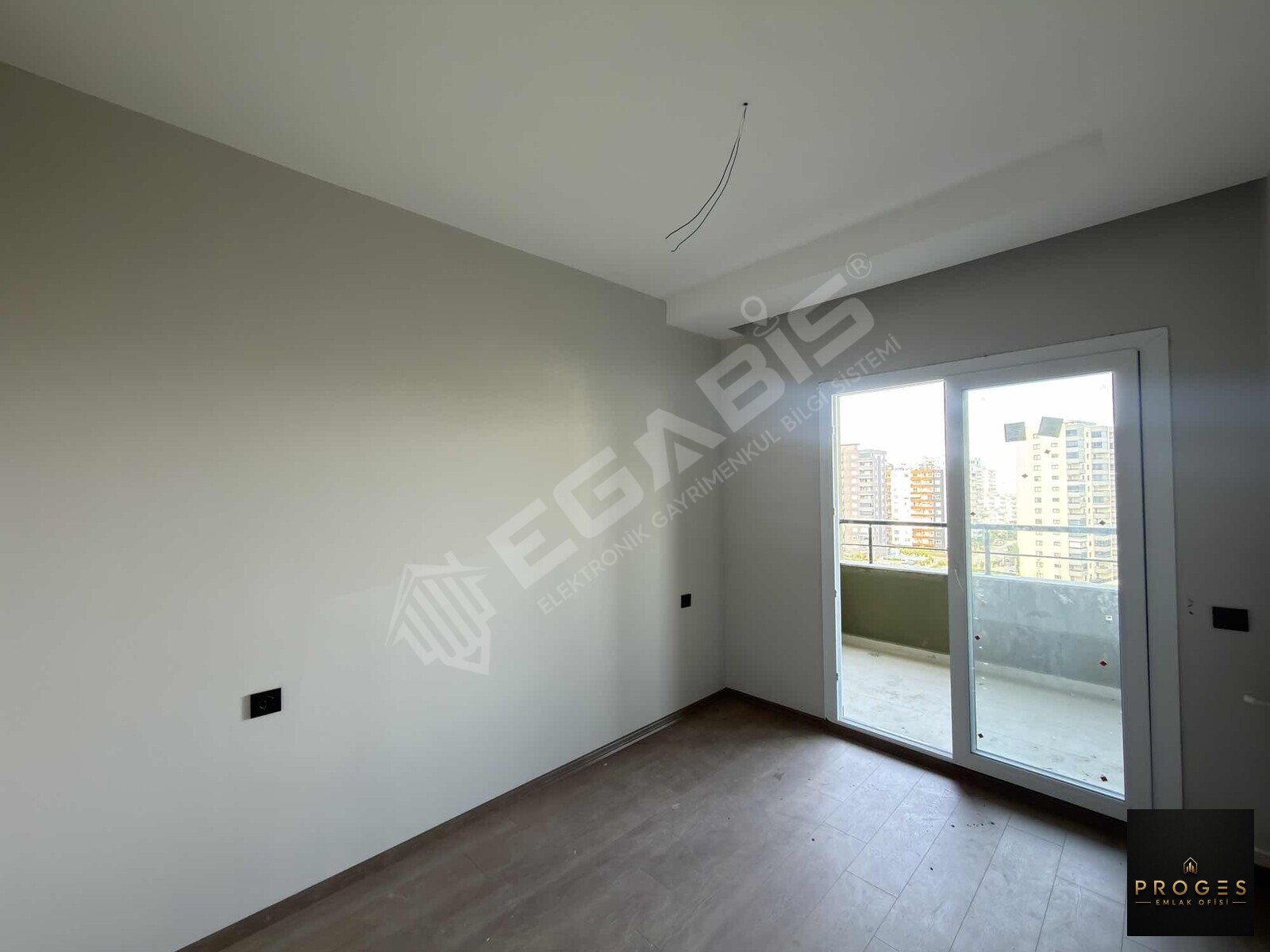 PROGES'TEN TÖMÜK'TE DENİZ MANZARALI KİRALIK 1+1 DAİRE - 4