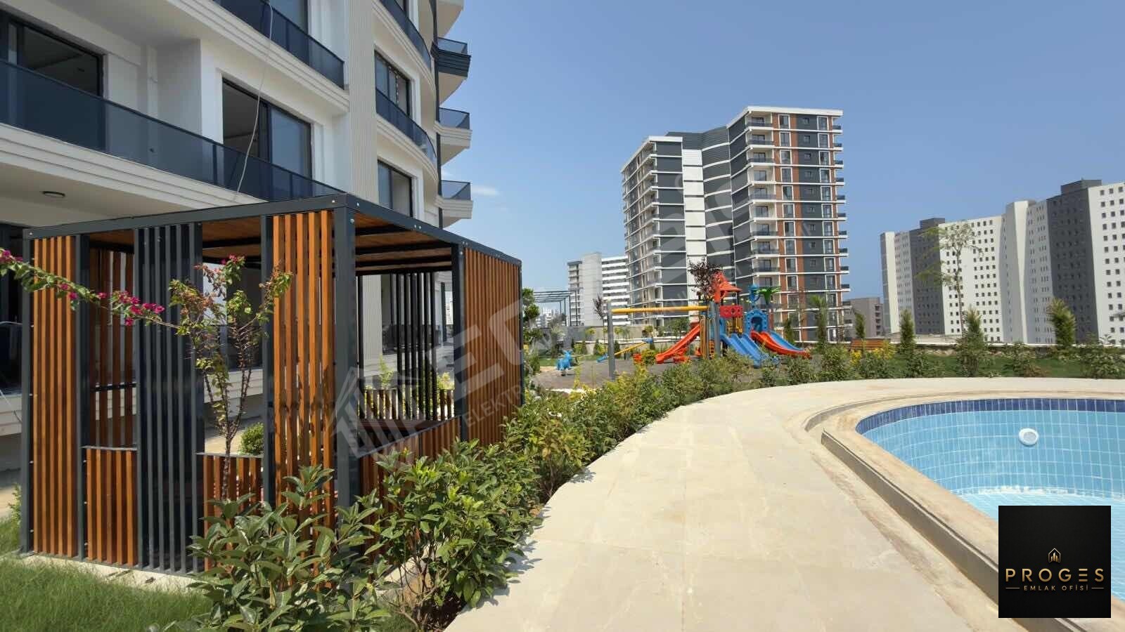 PROGES'TEN AYAŞ MH LÜX SİTEDE SATILIK 1+1 - 13