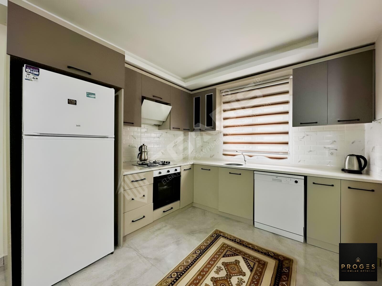 PROGES'TEN KİRALIK 2+1 HAVUZ MANZARALI DAİRE