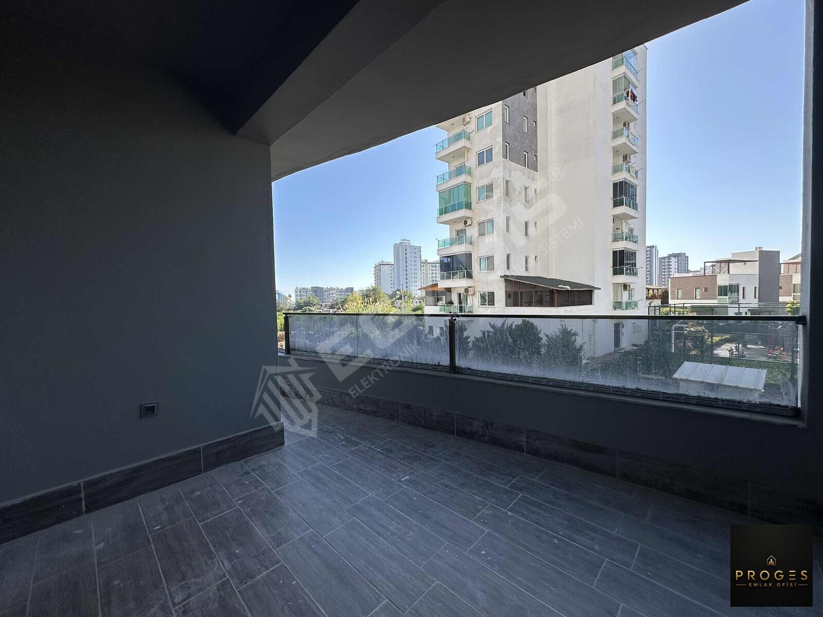 PROGES'TEN SOSYAL DONATILI SATILIK 1+1 DAİRE - 15