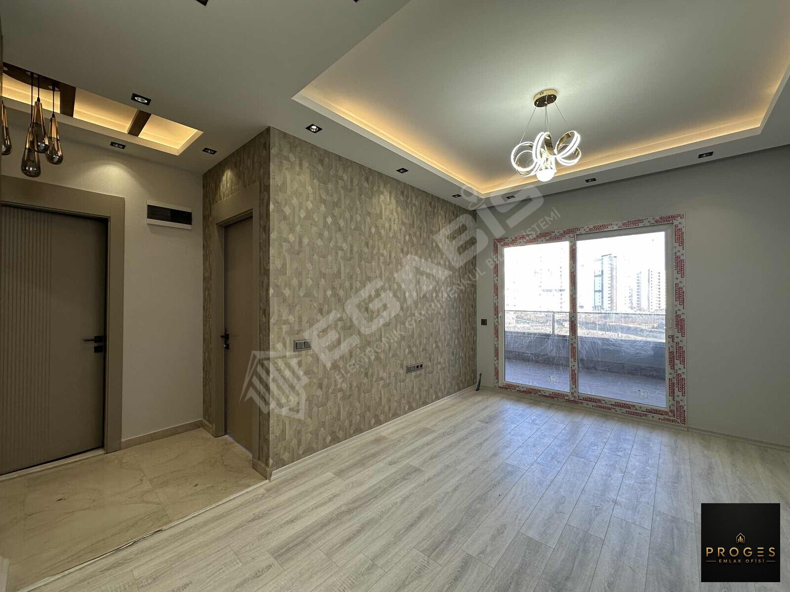 TÖMÜKTE DENİZ MANZARALI LÜKS KONSEPT SİTEDE SATILIK 1+1 DAİRE - 4