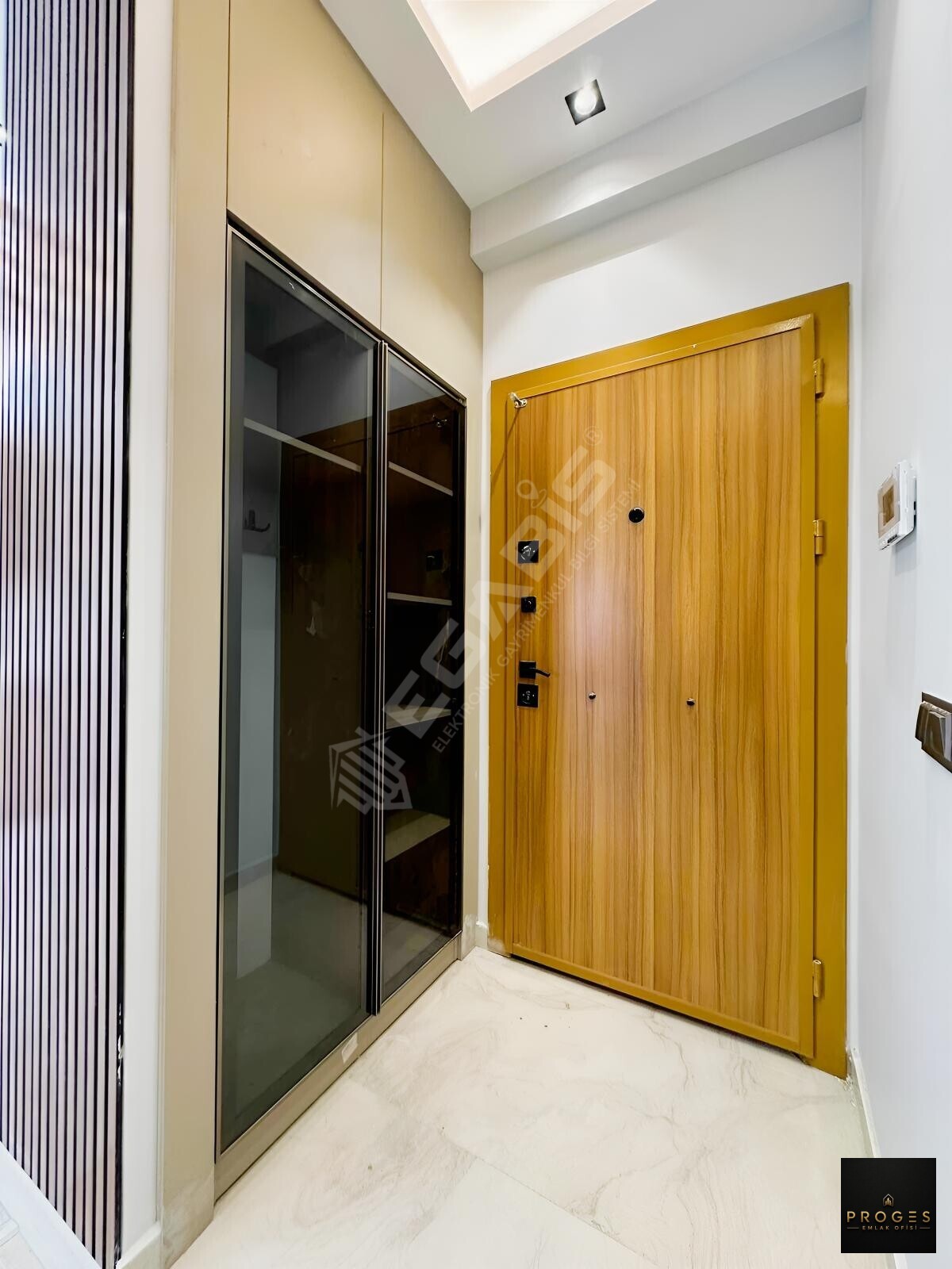 TÖMÜKTE DENİZ MANZARALI LÜKS KONSEPT SİTEDE SATILIK 1+1 DAİRE - 6