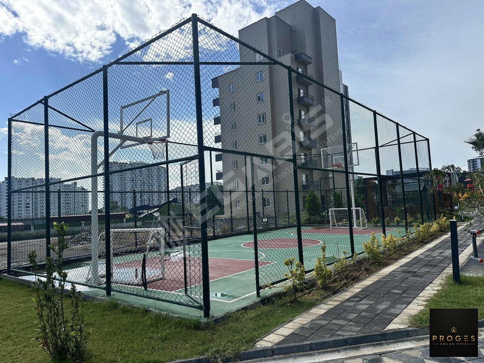 TÖMÜKTE DENİZ MANZARALI LÜKS KONSEPT SİTEDE SATILIK 1+1 DAİRE - 17