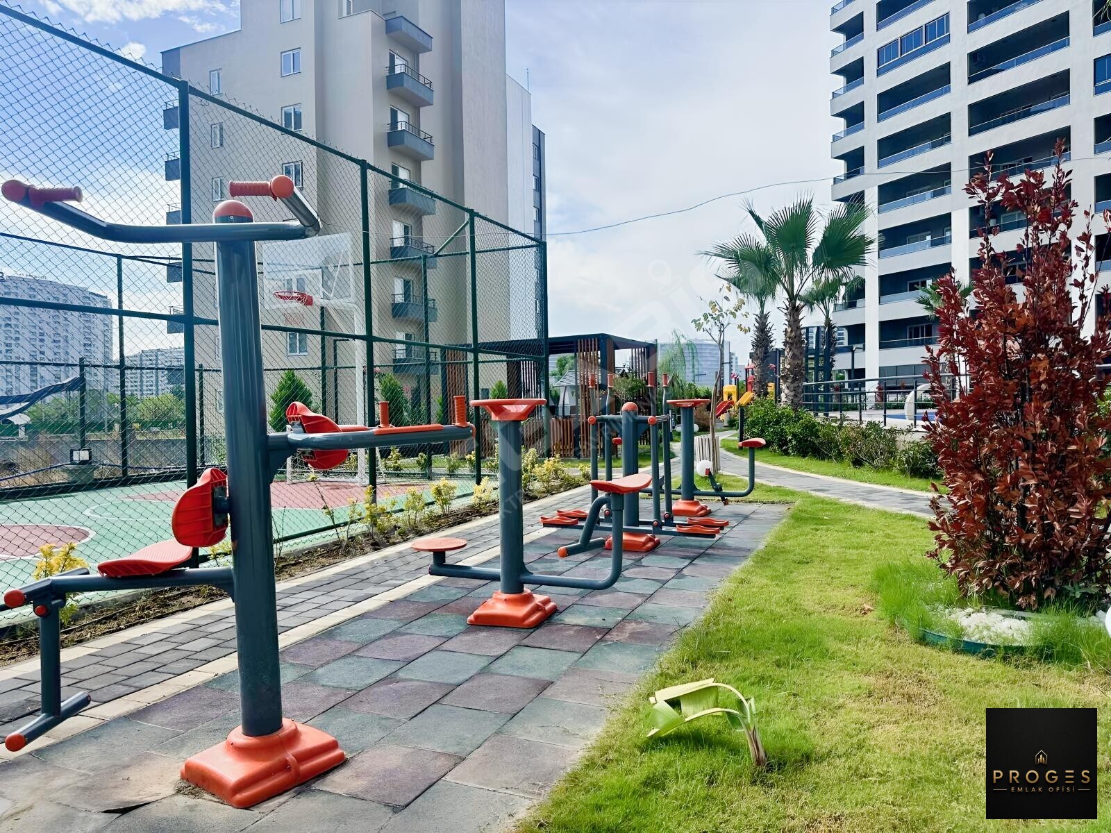 TÖMÜKTE DENİZ MANZARALI LÜKS KONSEPT SİTEDE SATILIK 1+1 DAİRE - 18