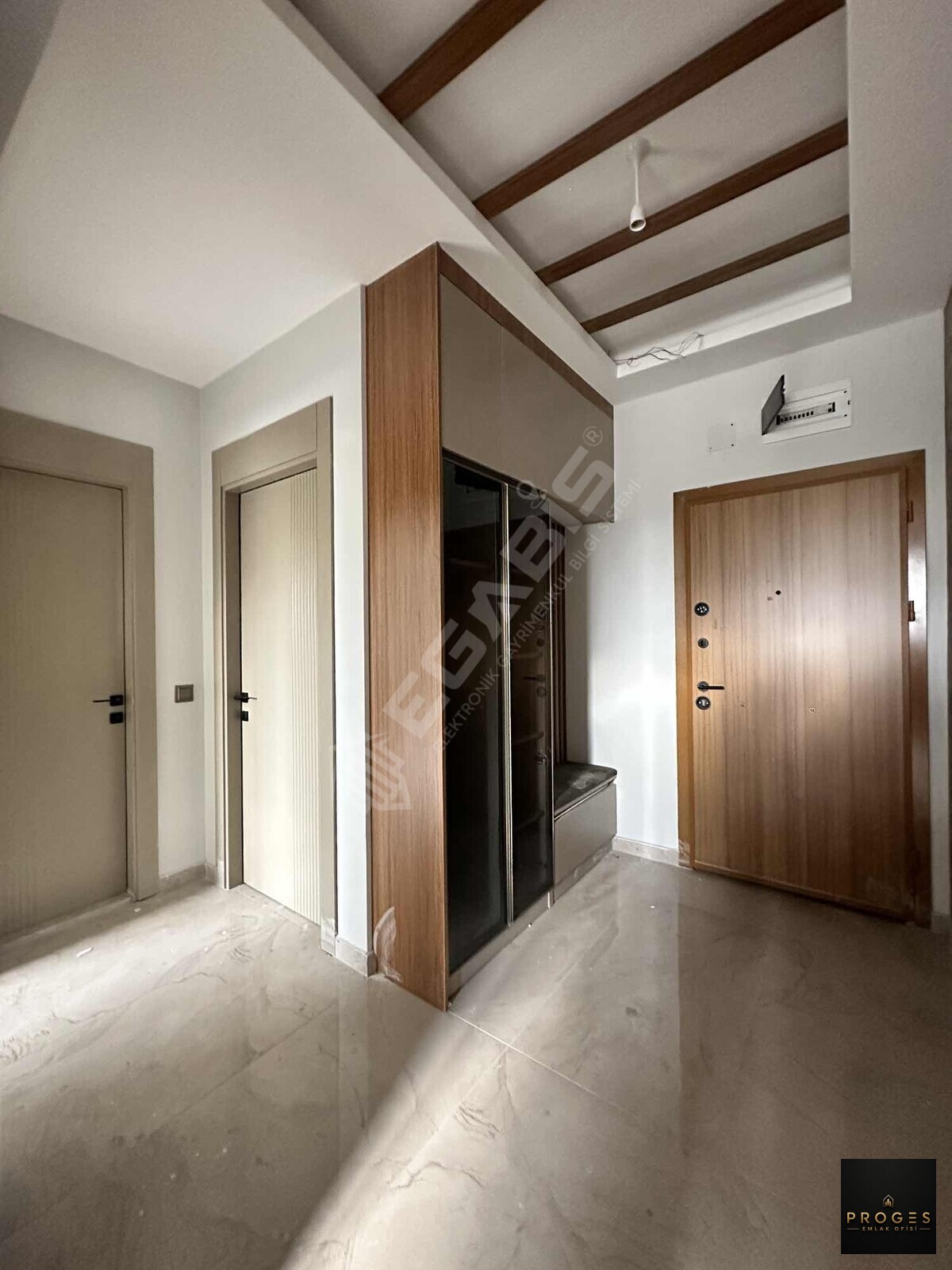 PROGES'TEN TÖMÜKTE GENİŞ DAİRE SEVERLERE ÖZEL SATILIK 2+1 DAİRE - 6